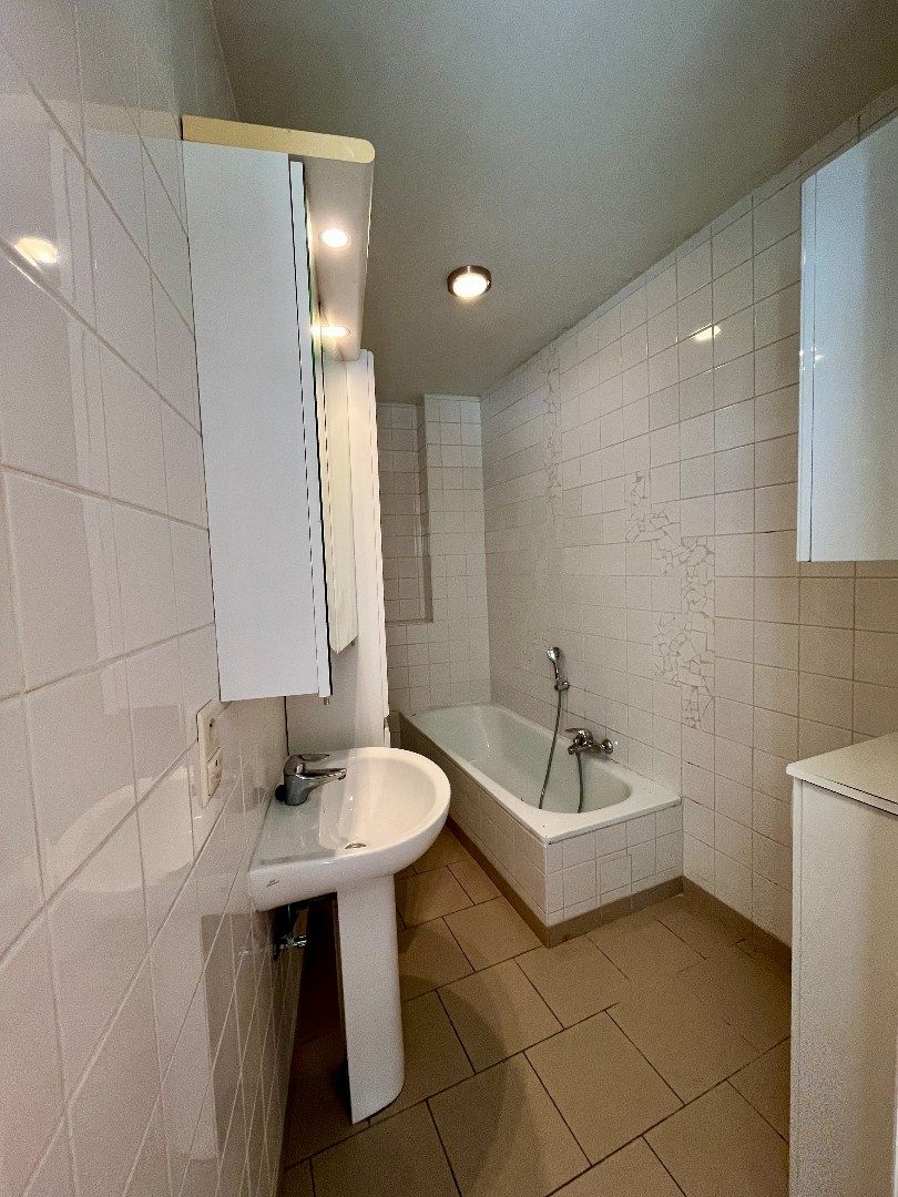 App te huur centrum Halle met 1 slpk foto 6