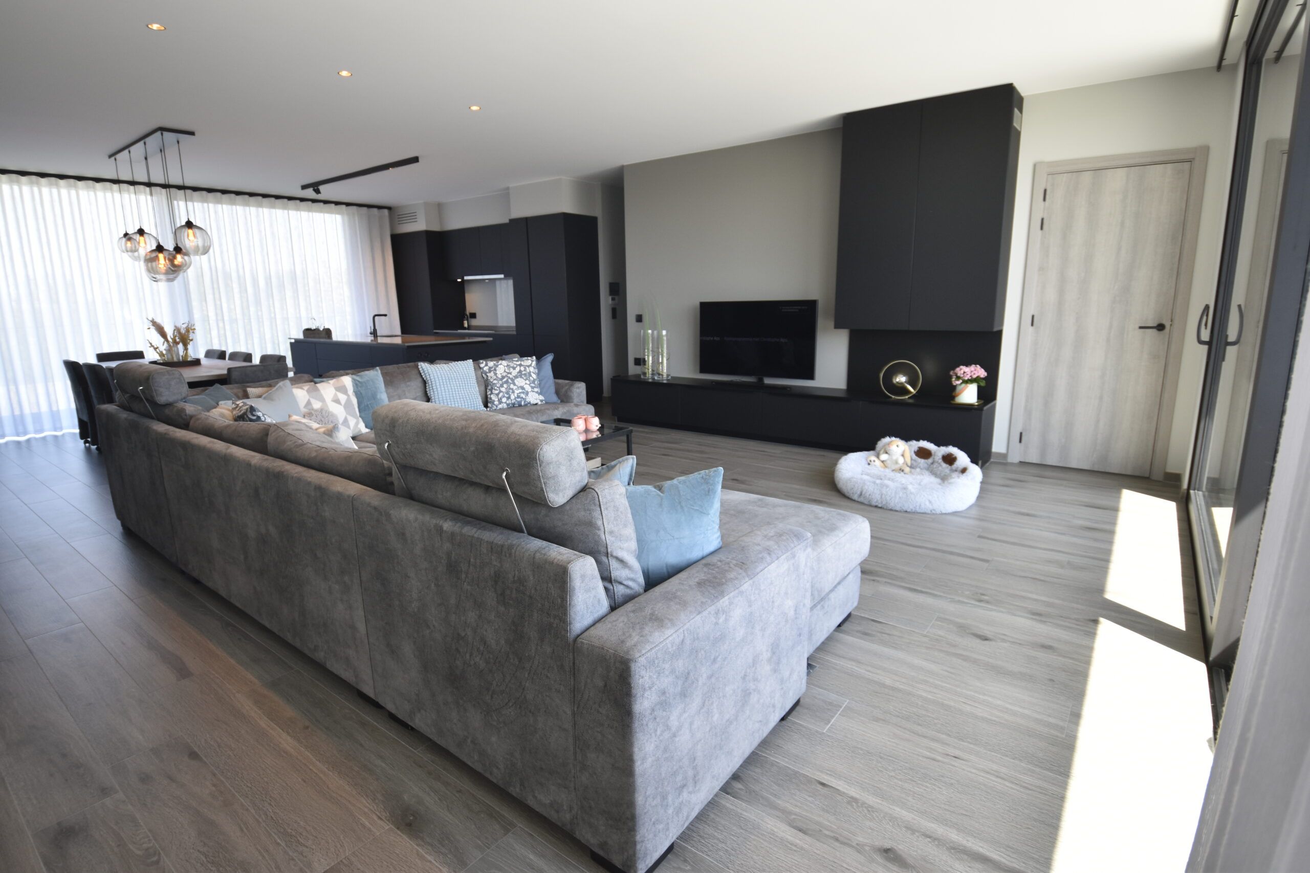 Modern penthouse met schitterend uitzicht en topafwerking – incl. autostaanplaats en berging foto 2