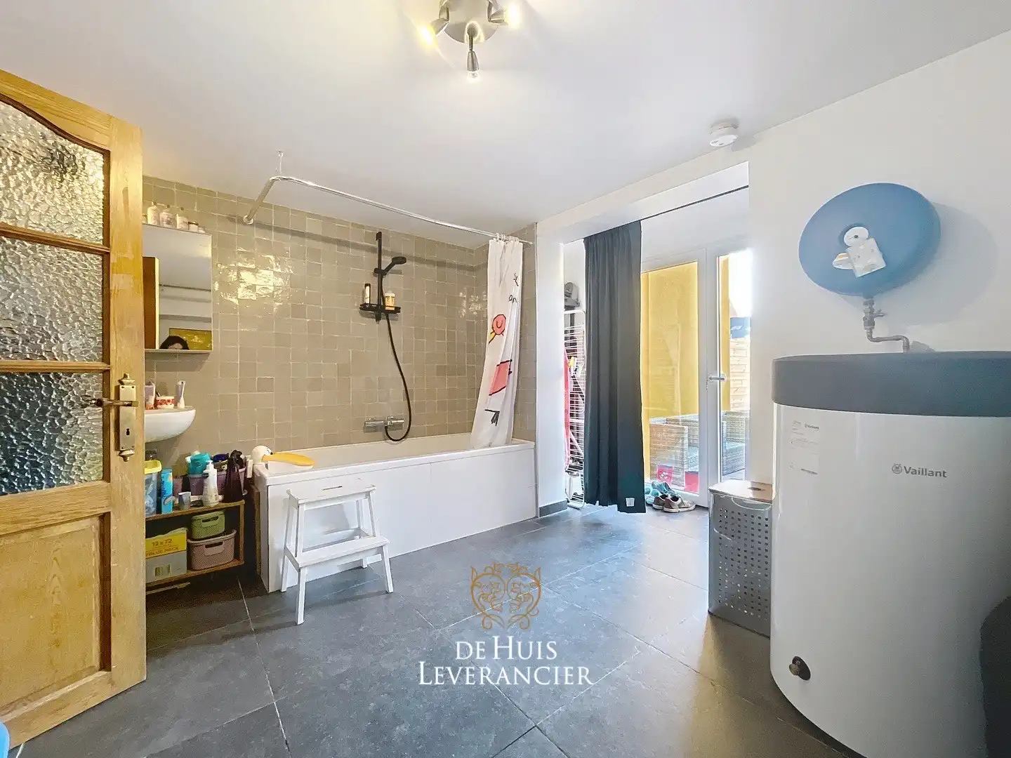 Ruime gezinswoning met 4 slpks, 2 bdks en tuin tegenover park De Schorre te koop foto 24