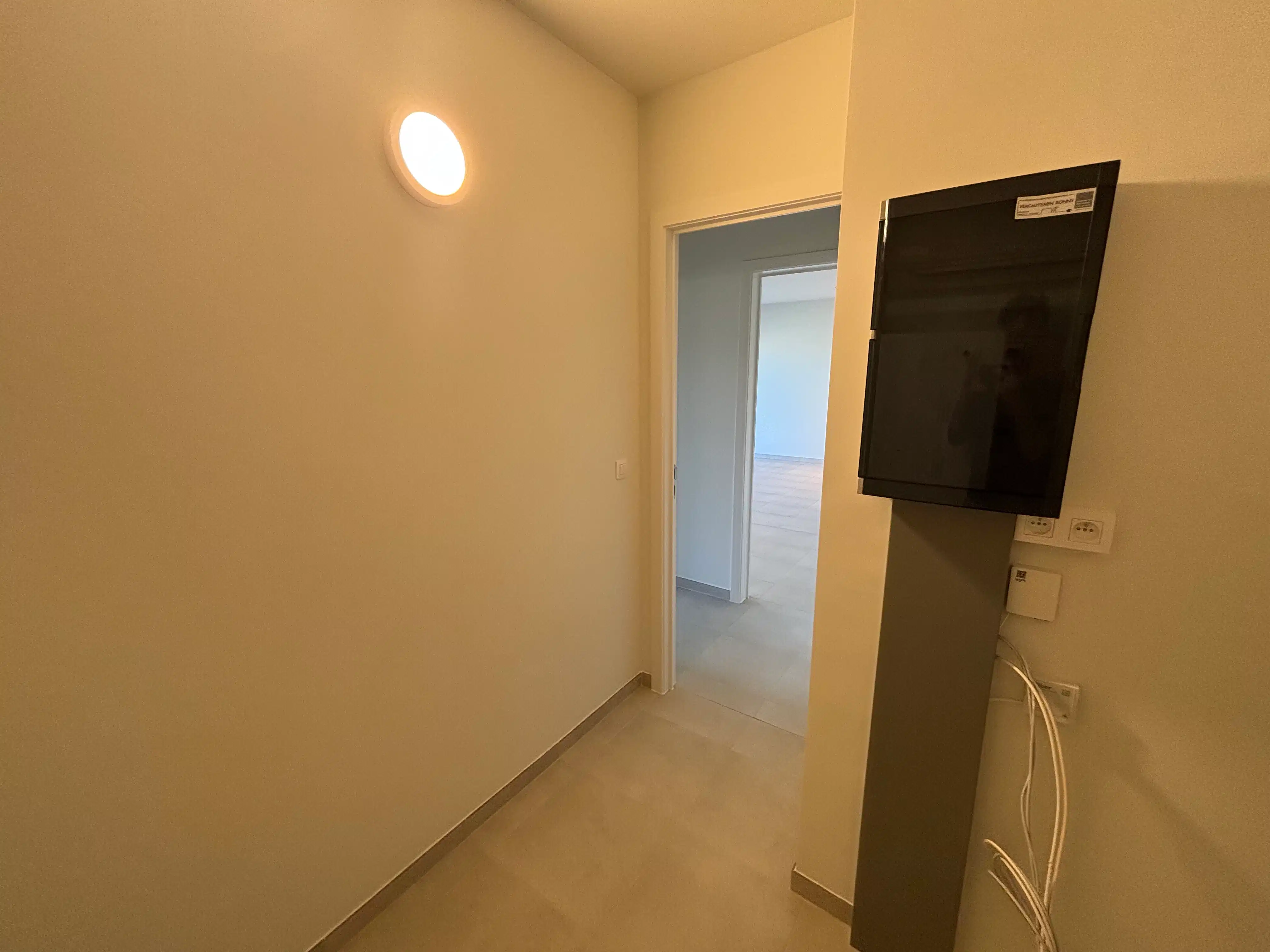 1-slaapkamer appartement met terras en parking foto 12