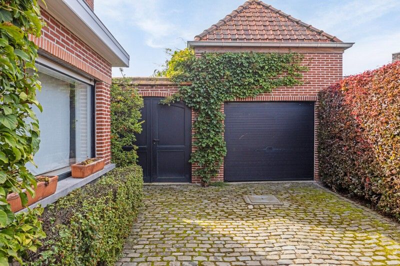 Charmante, stevige alleenstaande woning met 5 slaapkamers TE KOOP in het mooie landelijke Wielsbeke! foto 5