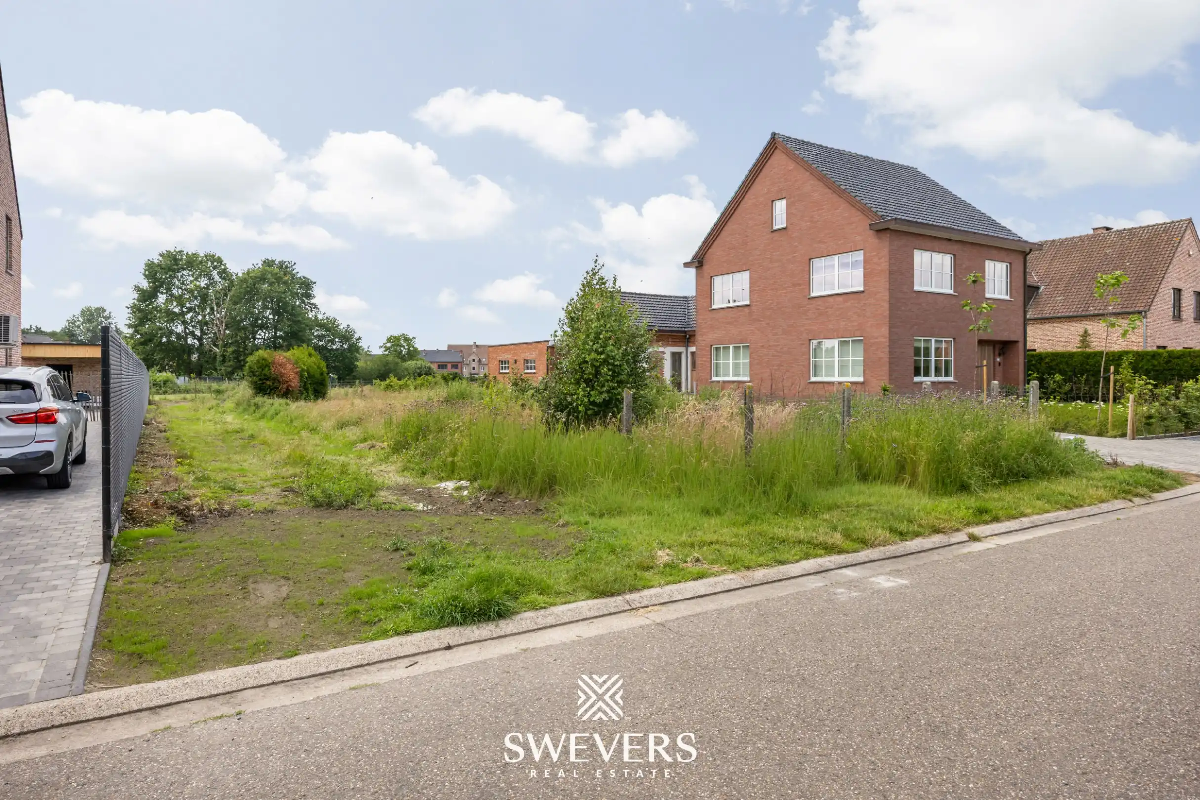 Rustig gelegen bouwgrond met zuidwestelijke oriëntatie in doodlopende straat met omliggend agrarisch gebied foto 3