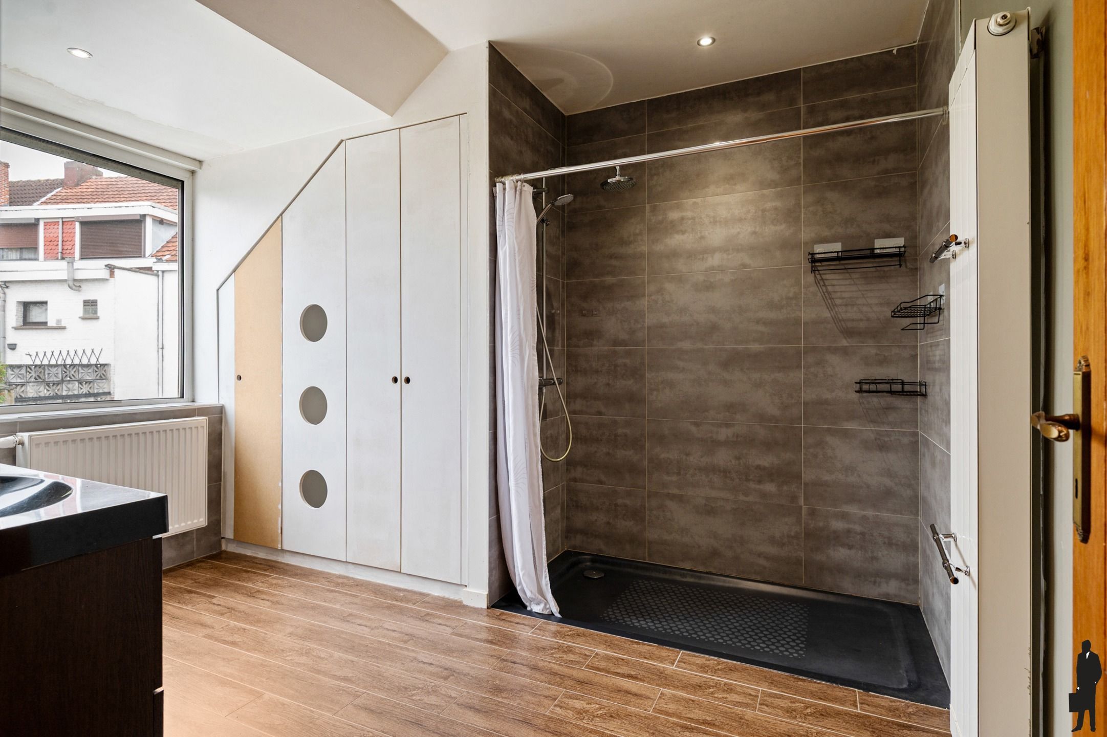Ruime woning op een interessante locatie foto 18