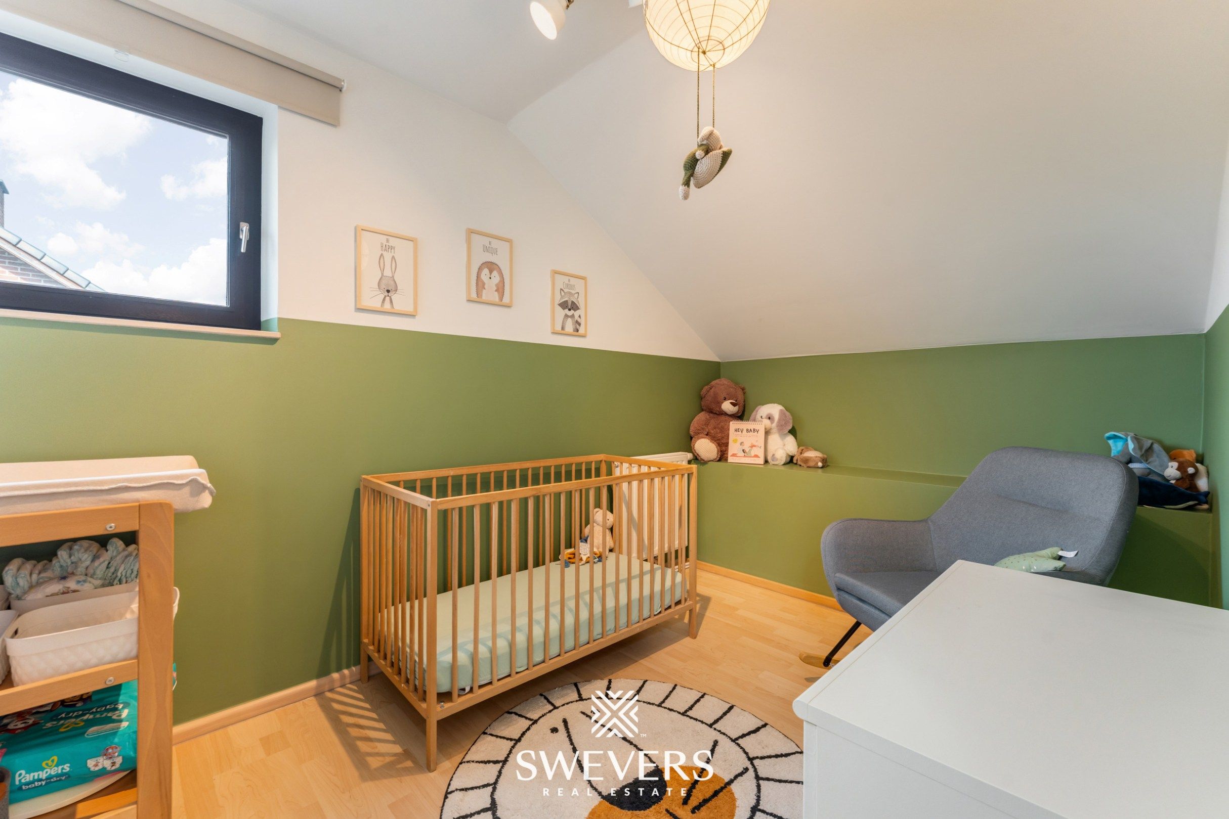 Knusse, hedendaagse gezinswoning met warme indeling en grote, zonnige tuin foto 22