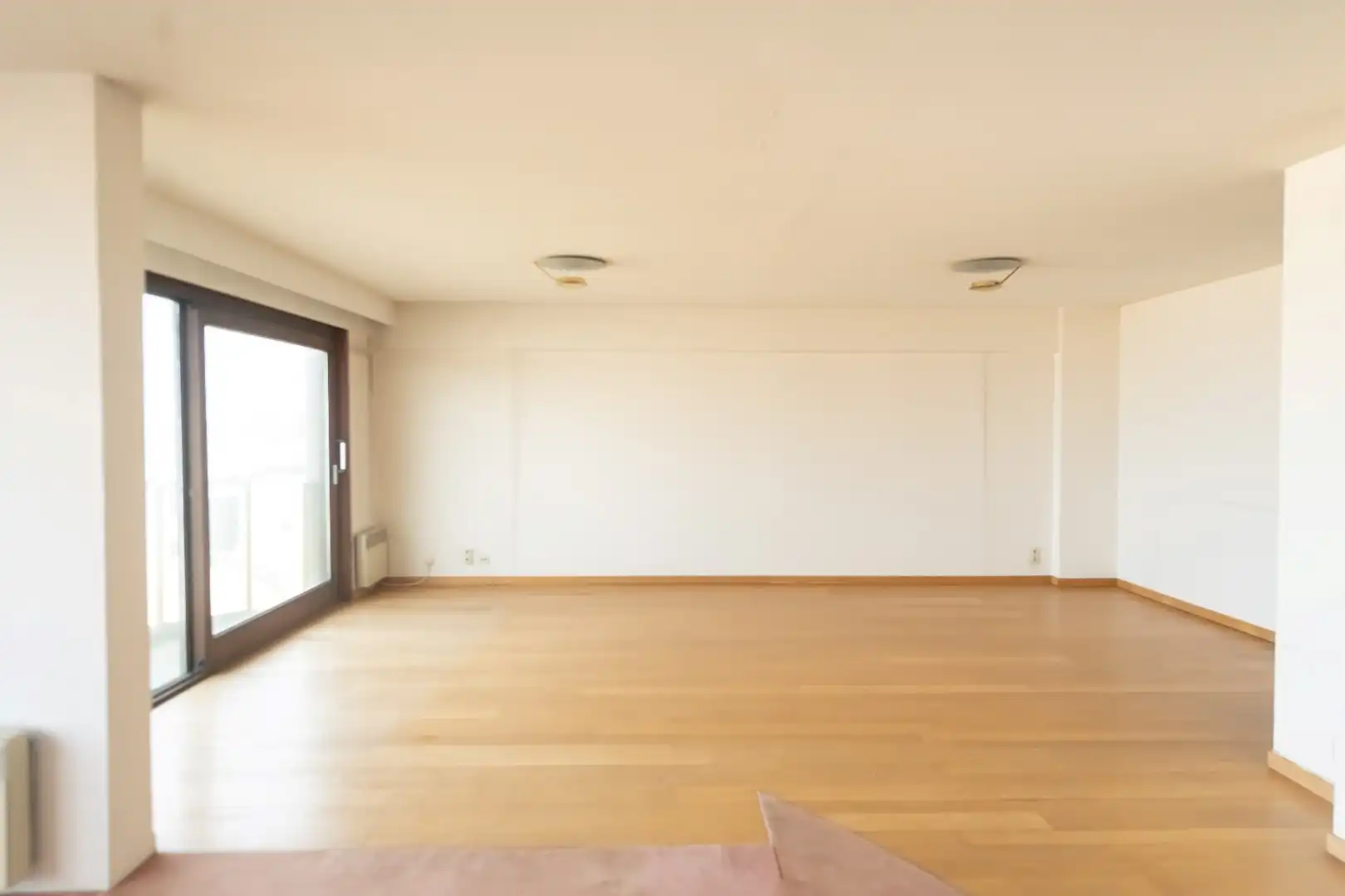 Ruim appartement met 3 slaapkamers en frontaal zeezicht foto 4