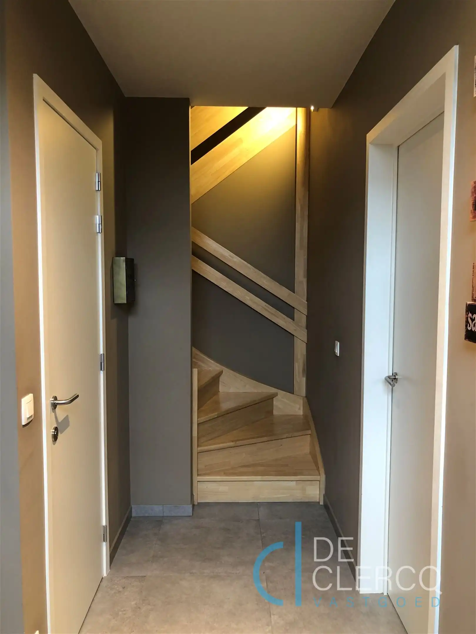 Ruime en hedendaagse halfopen bebouwing TE HUUR nabij het dorp van Lochristi! foto 3