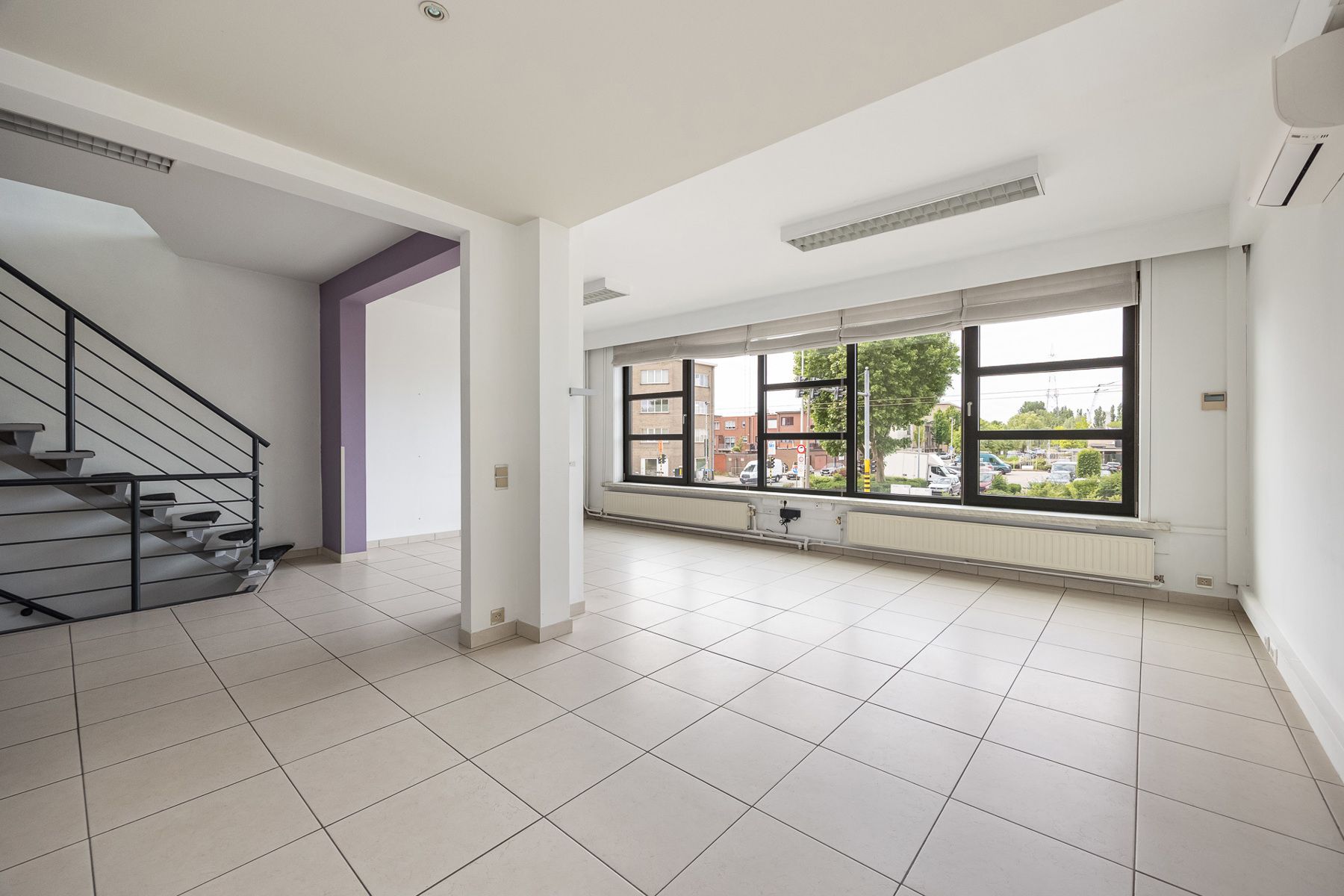 Kantoorgebouw met 2 garages en gunstig EPC nabij Antwerpen centrum en Antwerpse haven! foto 16