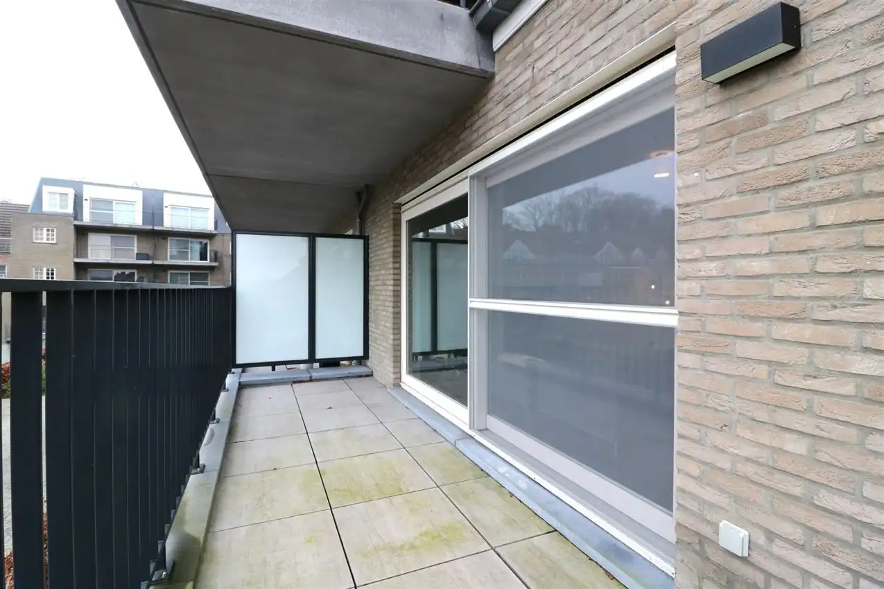 App. met 2 slpk., terras en autostaanplaats, rustig gelegen foto 30