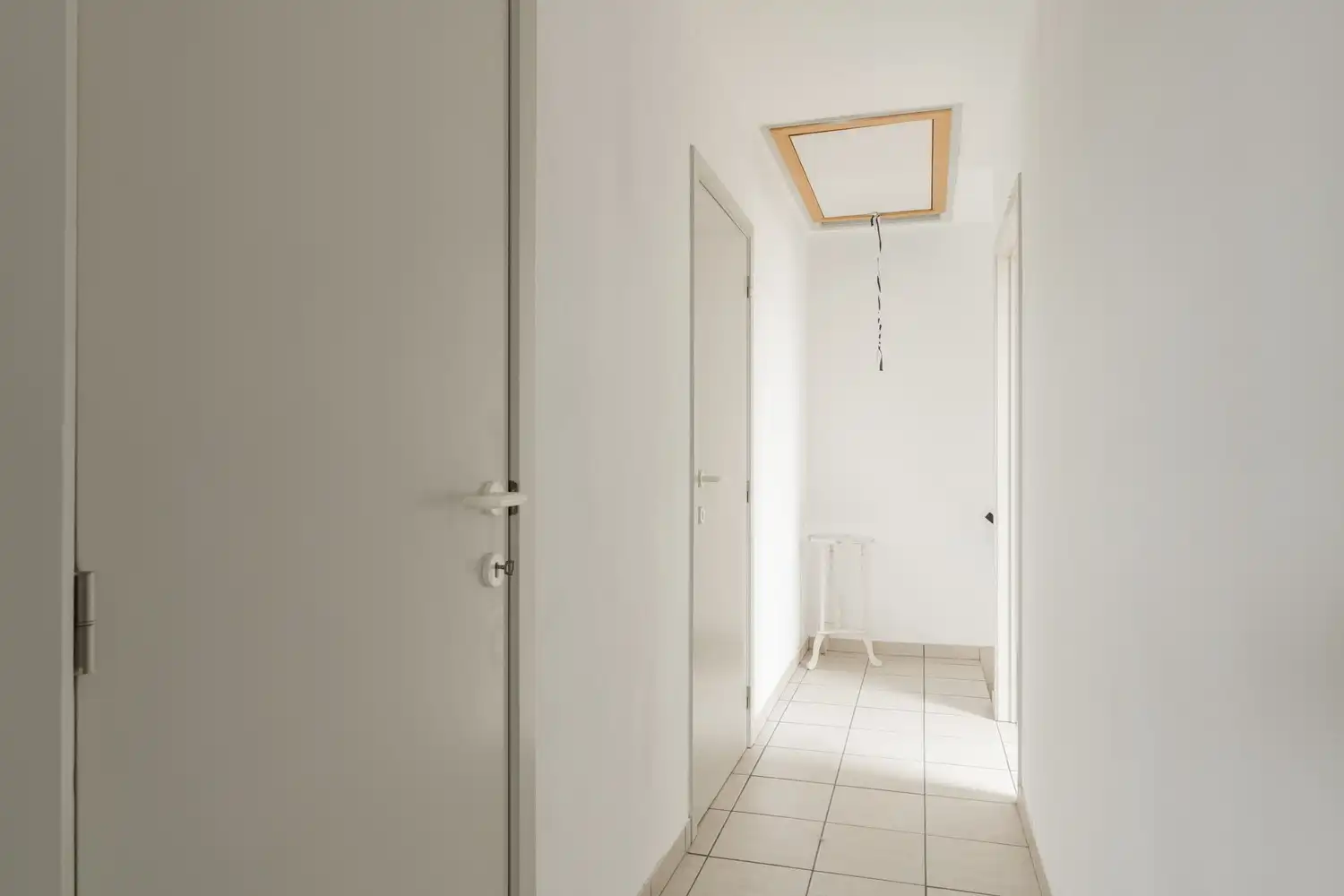 Lichtrijk instapklaar duplexappartement met 2 slaapkamers en ondergrondse parking foto 12