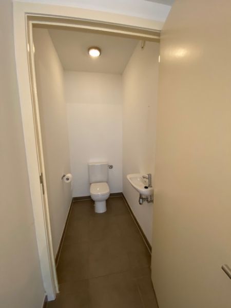 Topligging 1 slpka appartement + terras + autostaanplaats centrum Geel foto 16