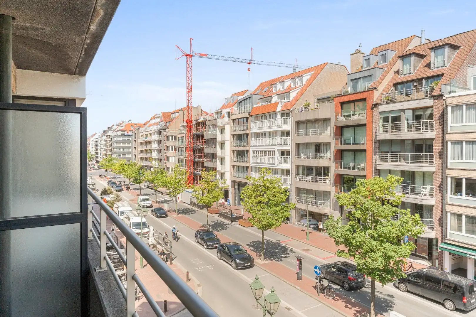 Ruim appartement te koop in centrum Knokke foto 3