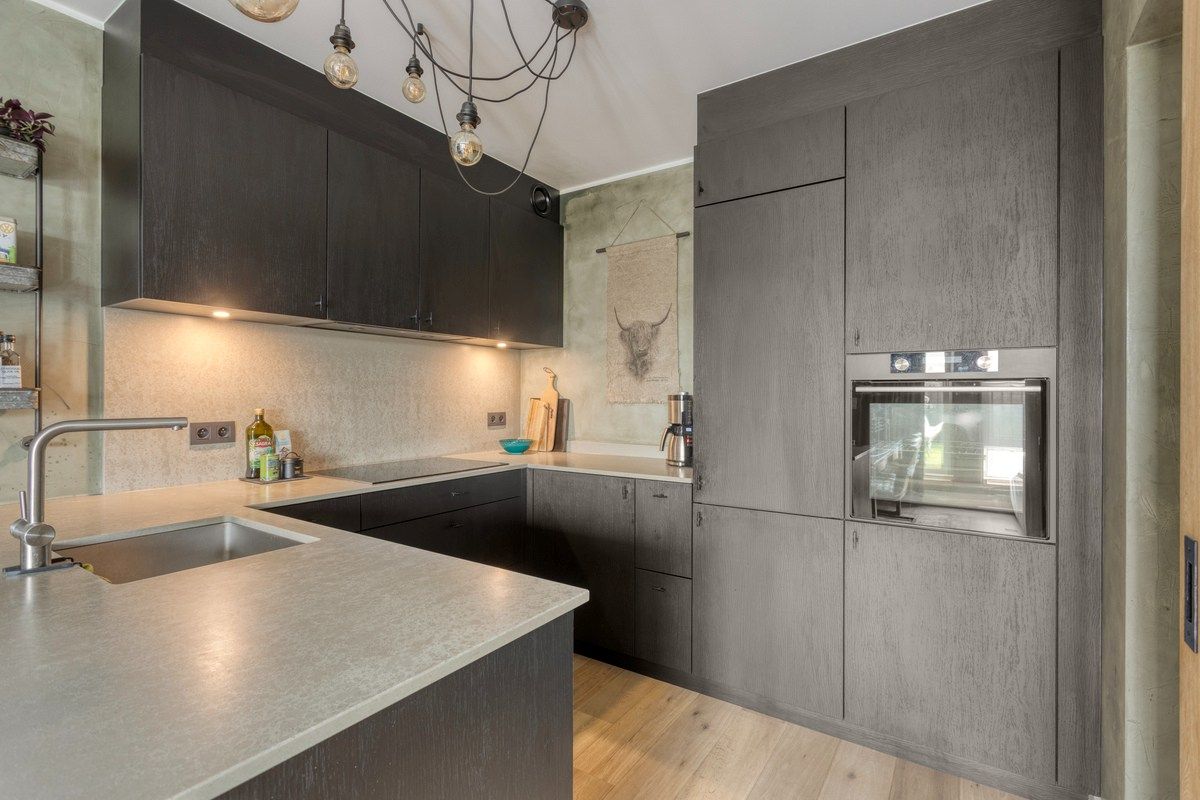 Knap ingericht éénslaapkamerappartement met groot ZW terras. foto 7