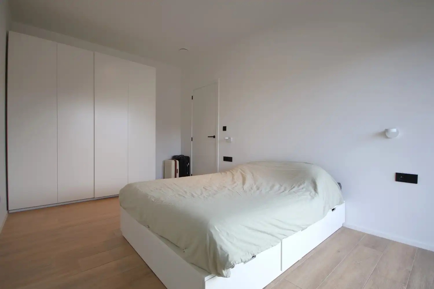 Zeer gunstig gelegen gelijkvloers appartement in Gingelom foto 4