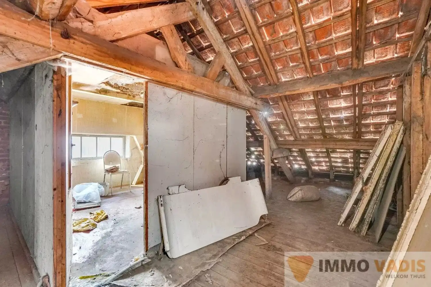 Hoeve op ruim perceel met extra bouwgrond foto 26