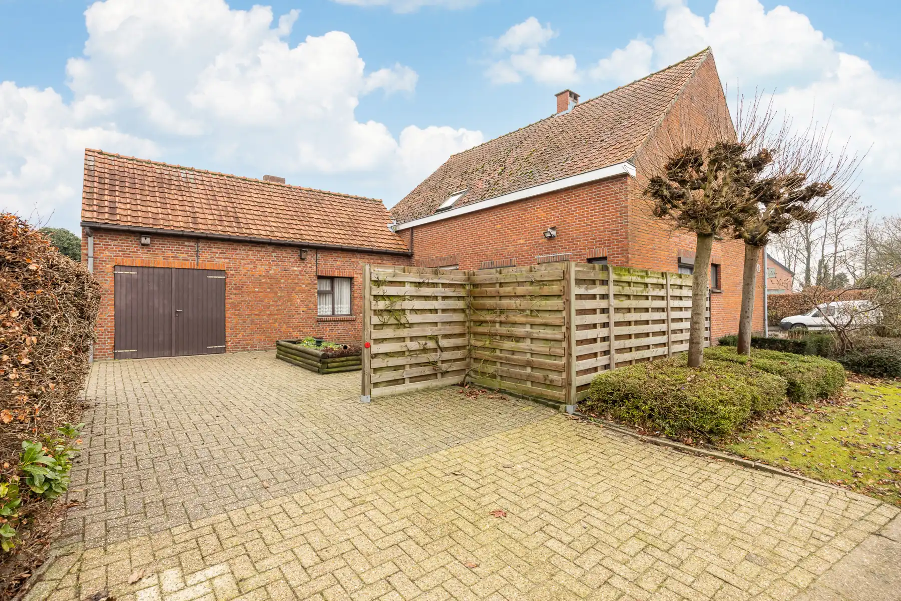 Vrijstaande eengezinswoning met 3 slaapkamers op een perceel van 912m².  foto 21