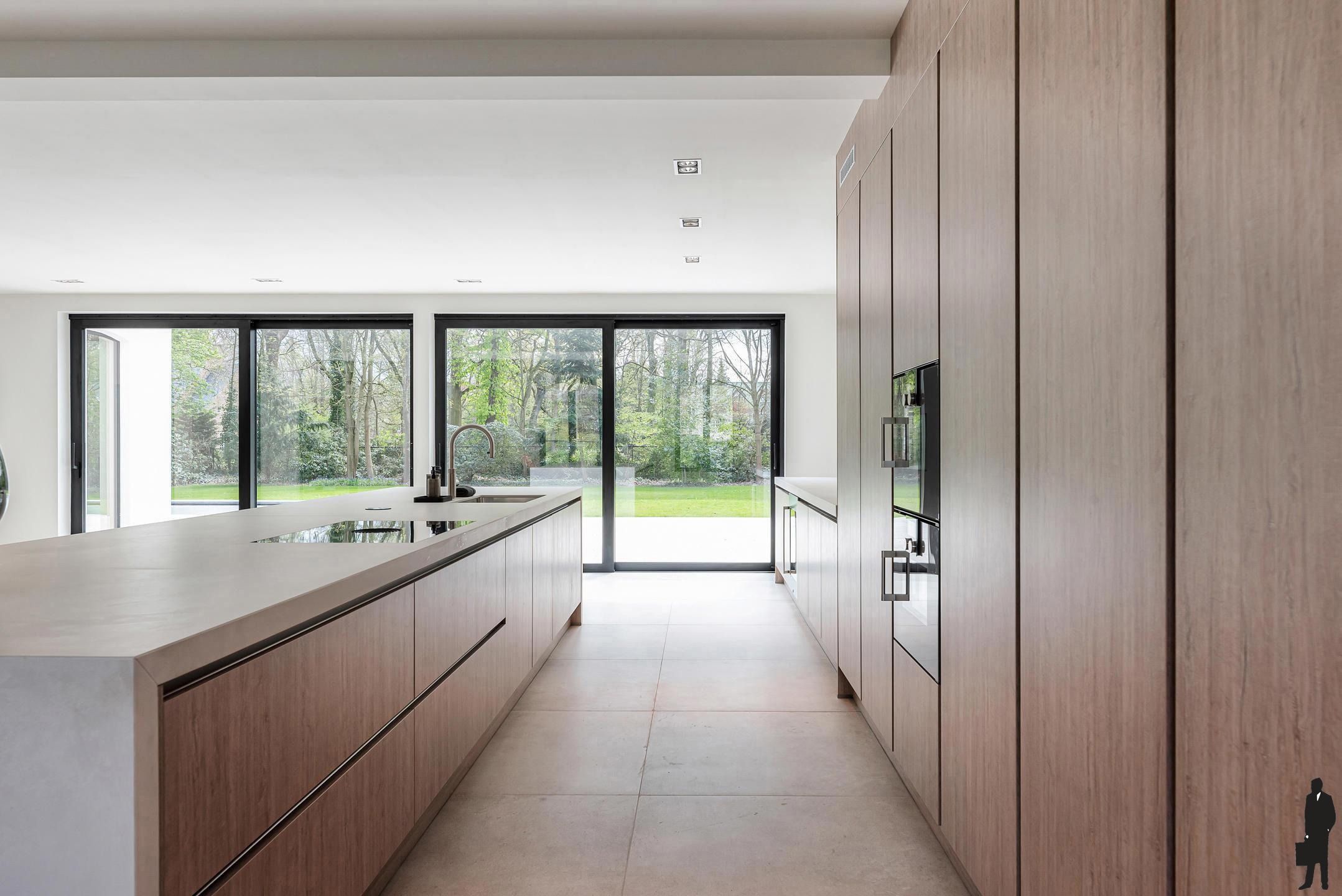 Gerenoveerde villa (ca. 3.628 m²) in een doodlopende straat! foto 5