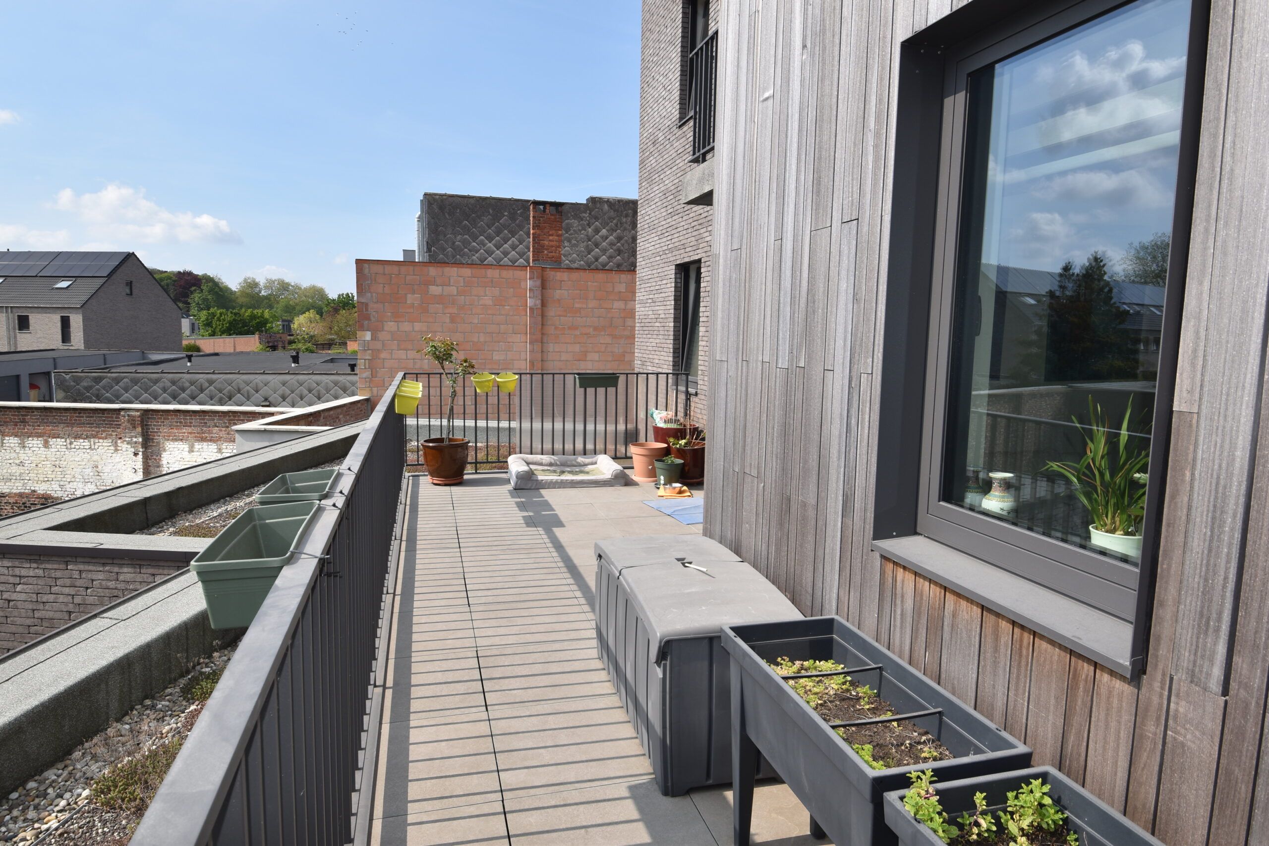 Recent 2-slaapkamerappartement met garage in hartje Nieuwkerken-Waas foto 16