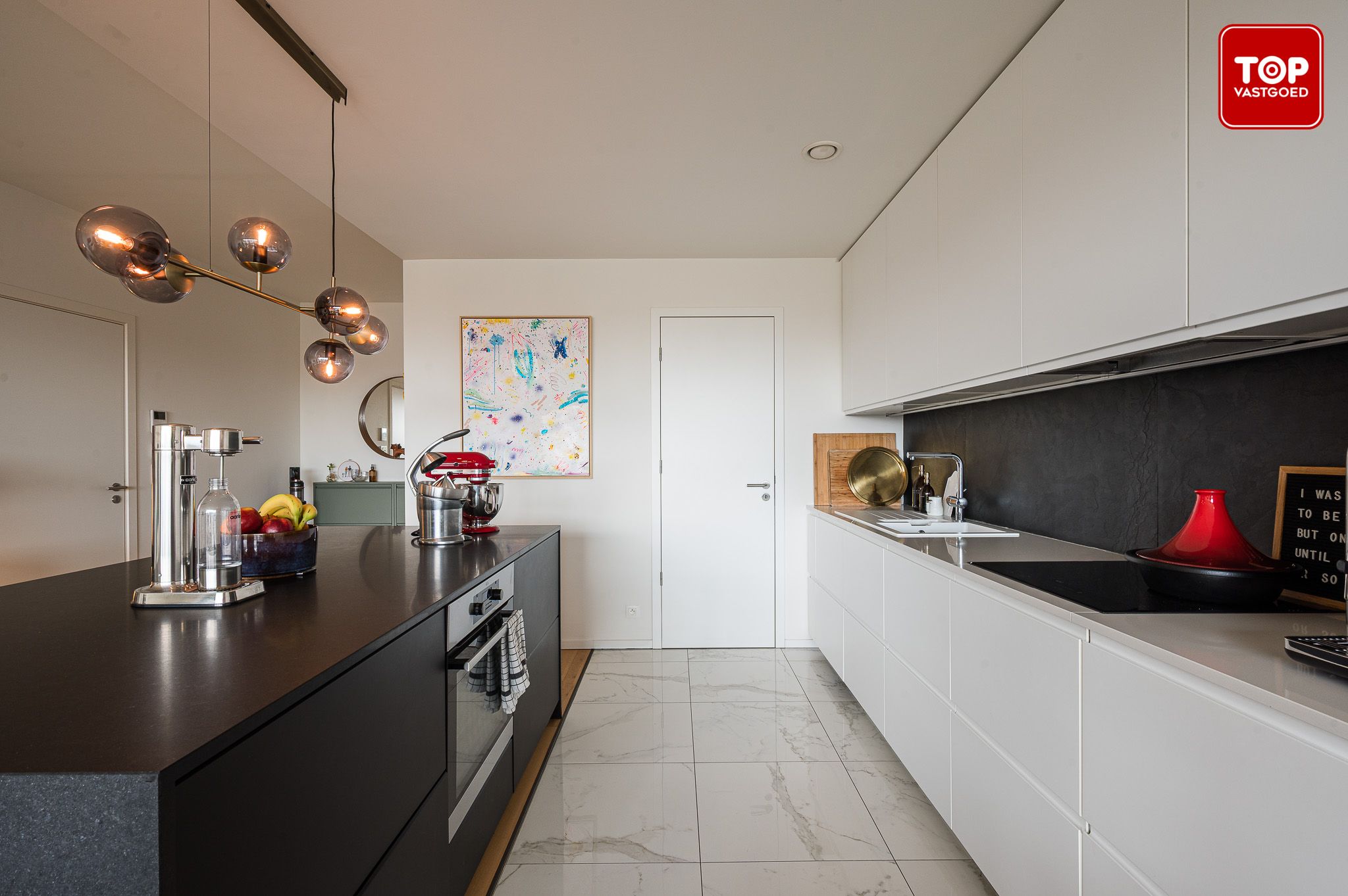 Modern en energiezuinig appartement met zicht op het water en zicht op de binnentuin foto 15