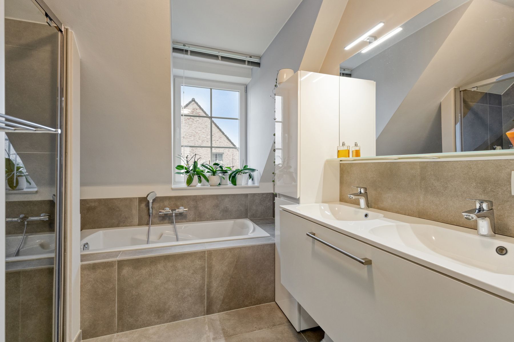 BEN woning met 3 slaapkamers, garage en prachtig zicht!  foto 15