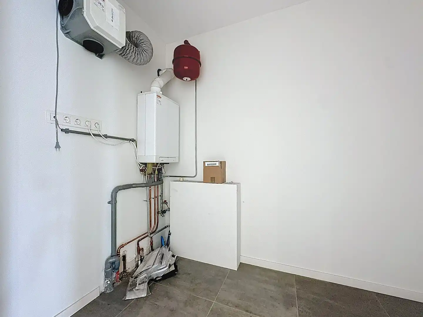 Instapklaar appartement met balkon en parkeerplaats in Aardenburg foto 31