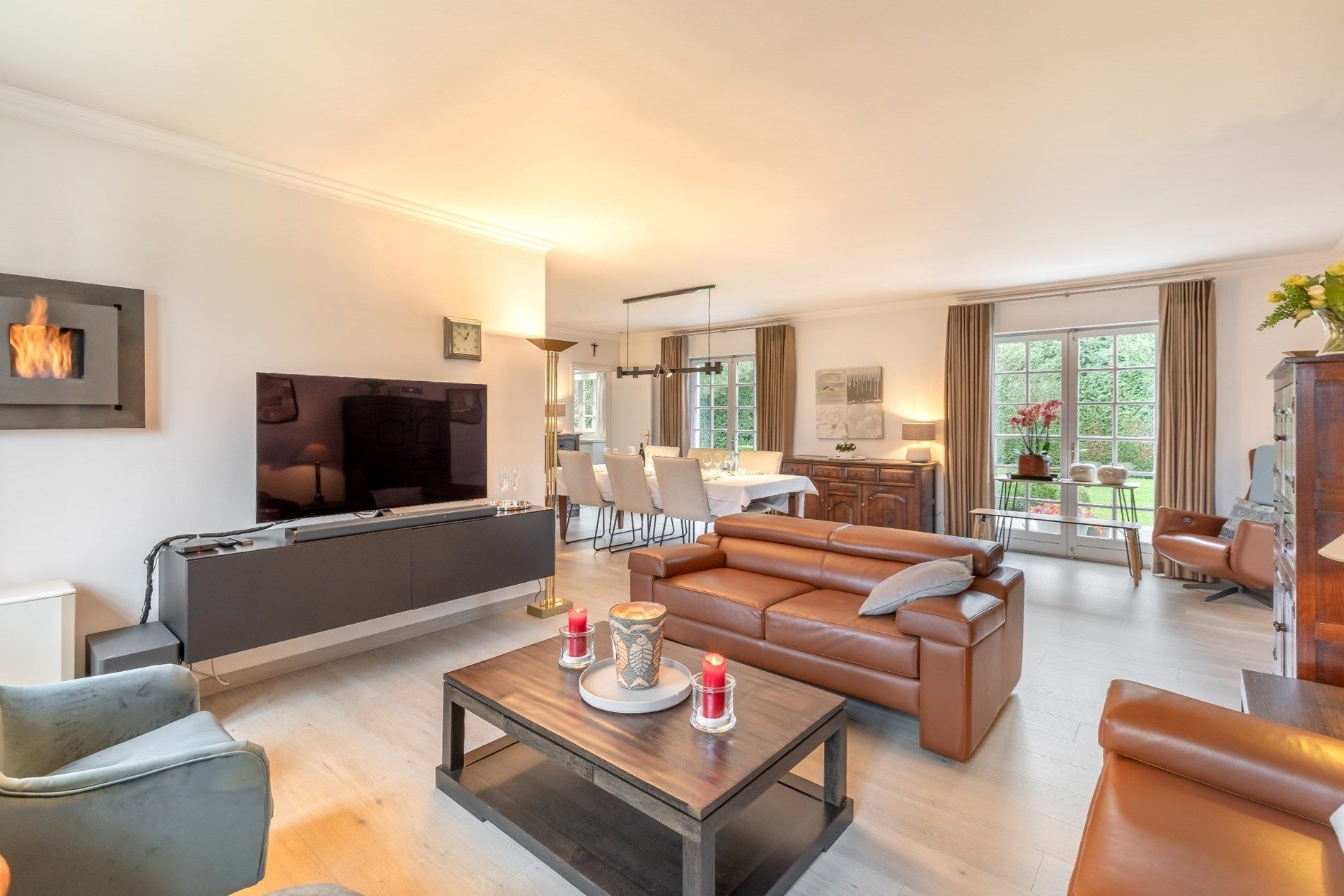 Knappe villa op residentiele toplocatie! foto 4