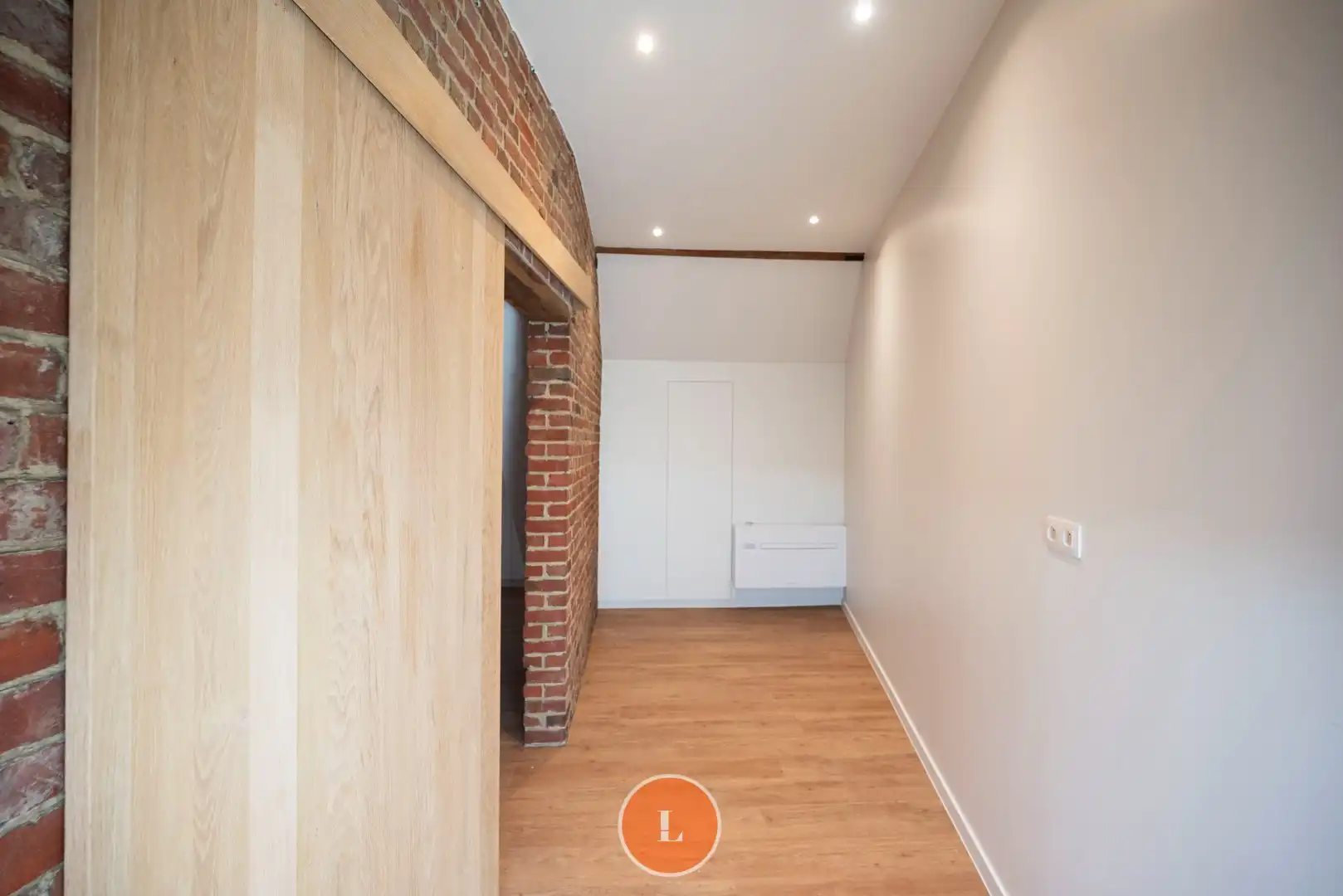 Te koop ruime halfopen woning met 4 slaapkamers en uitweg te Sint-Eloois-Winkel. foto 21