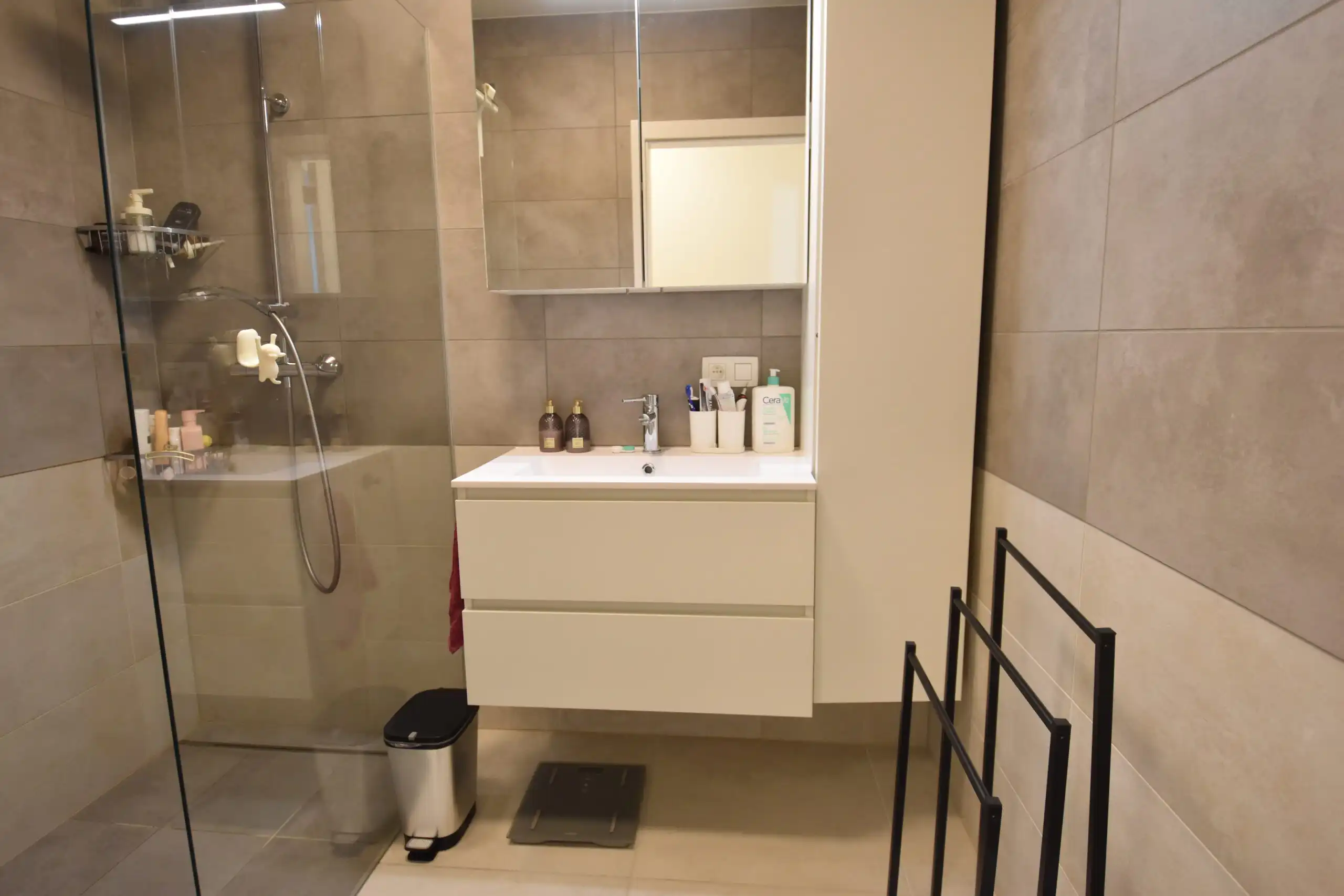 Modern en energiezuinig appartement met zonnig terras foto 7