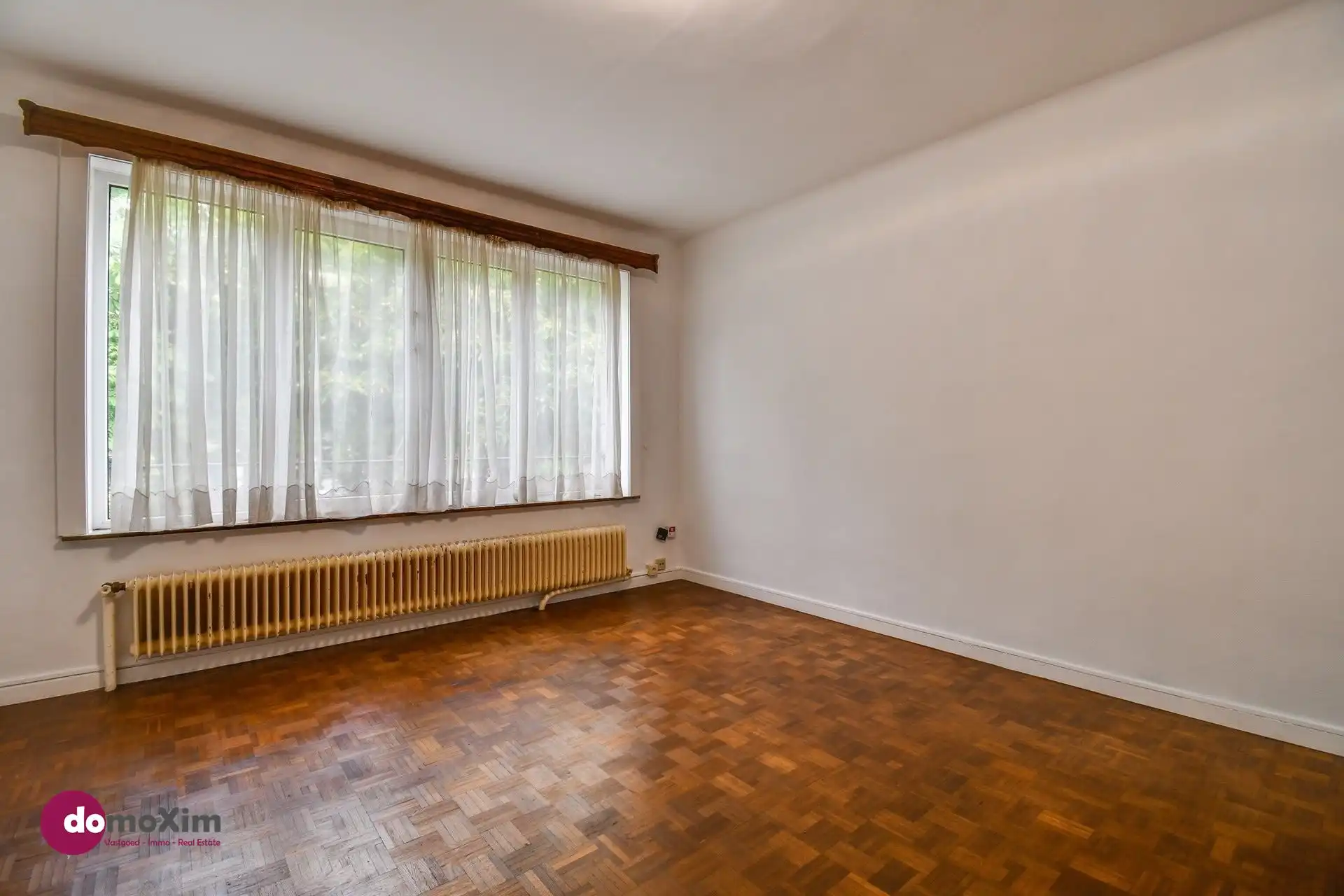 Appartement met één slaapkamer & garagebox in Schaarbeek foto 3