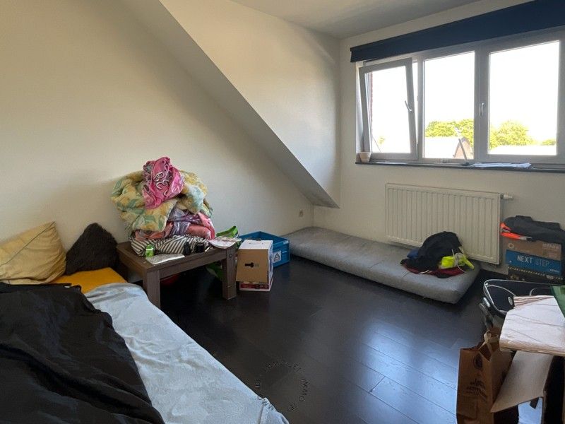 Centraal gelegen appartement met twee slaapkamers, terras en garage foto 9