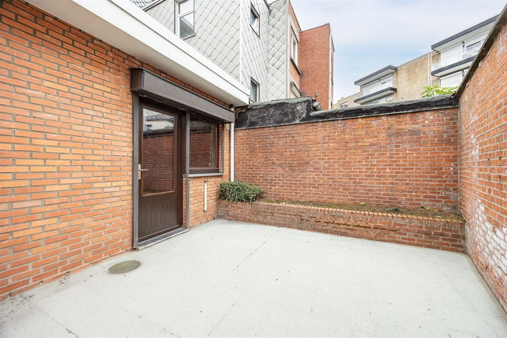 Ruime stadswoning met gezellige stadskoer foto 9