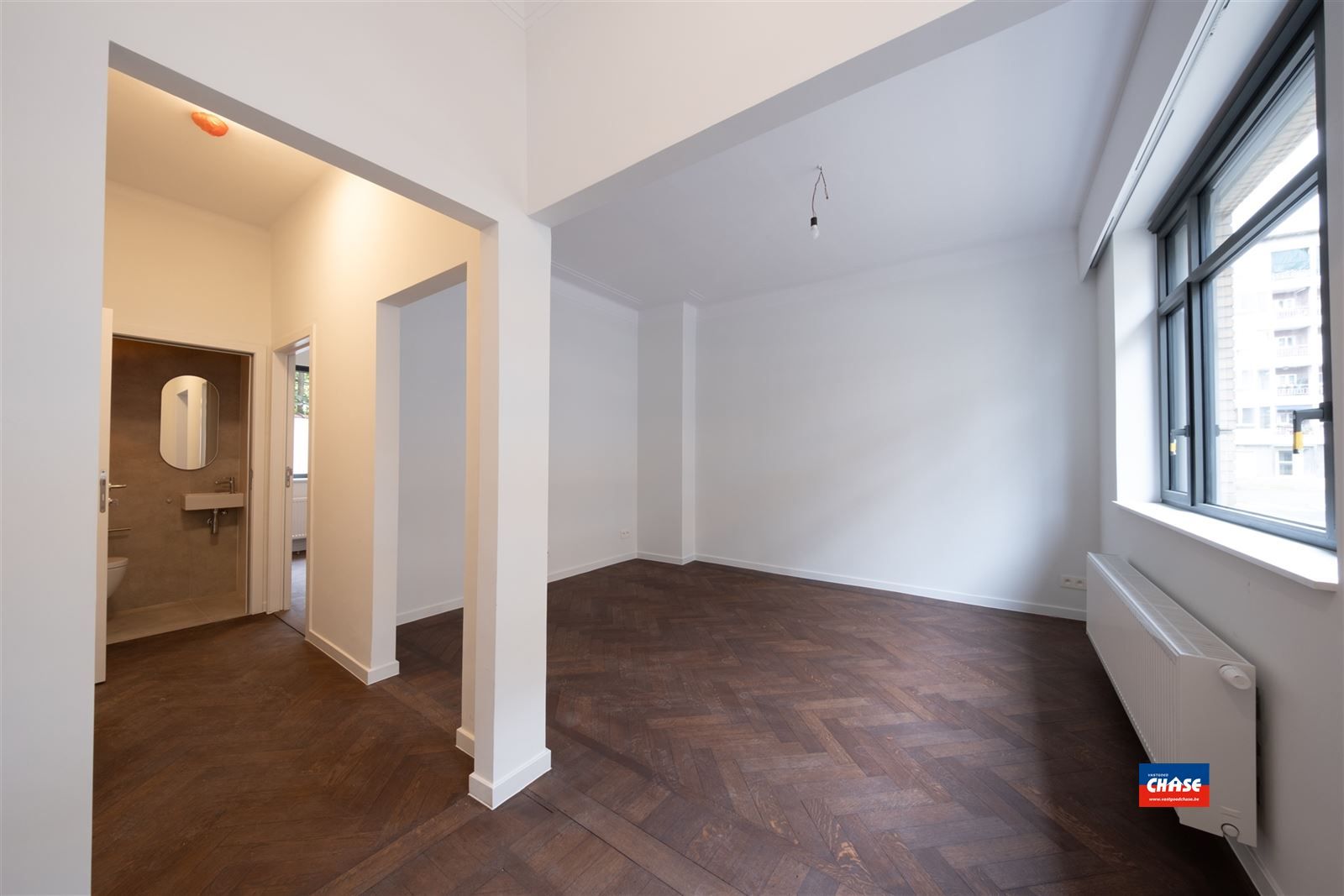 Gerenoveerd gelijkvloersappartement met één slaapkamer en stadstuin foto 5