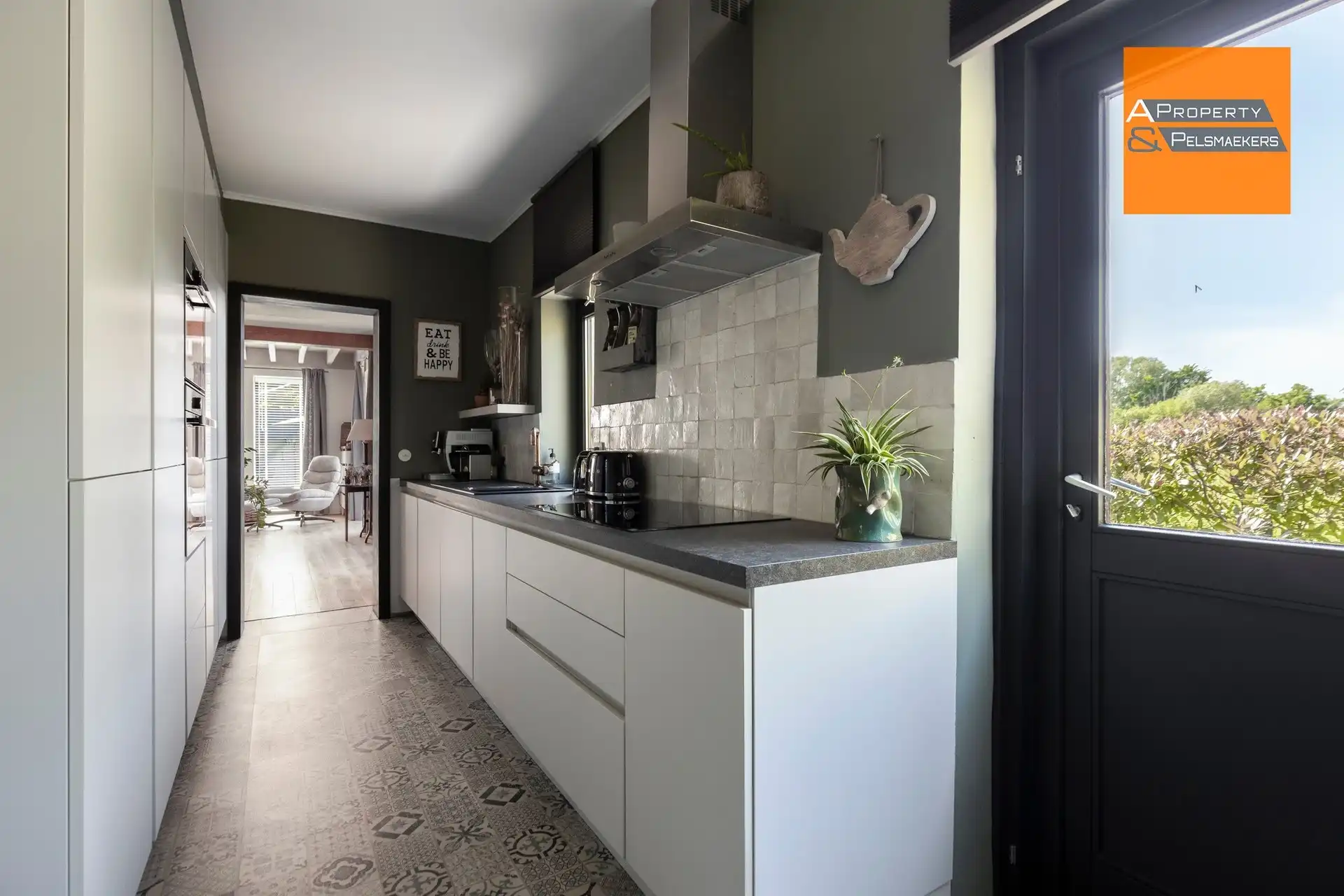 Woning met karakter op een unieke locatie. foto 8
