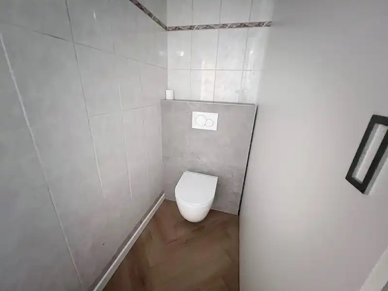 Stijlvol gerenoveerd appartement met 3 slaapkamers, garage en berging foto 20