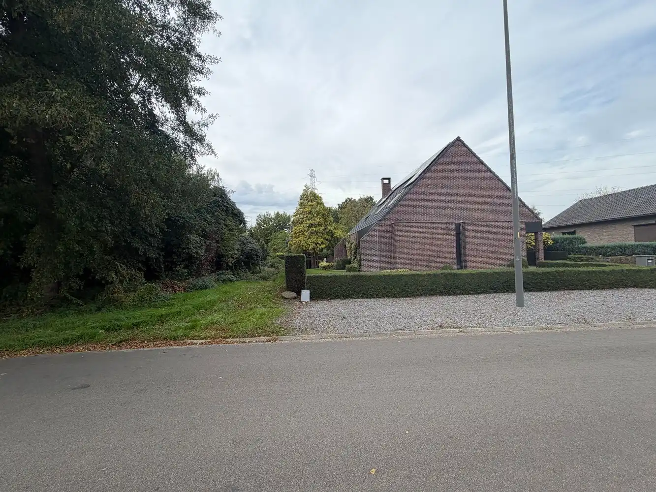 Genk, Schansbroekstraat "5": Ruime bouwgrond van 9a 89ca in een rustige omgeving. foto 3