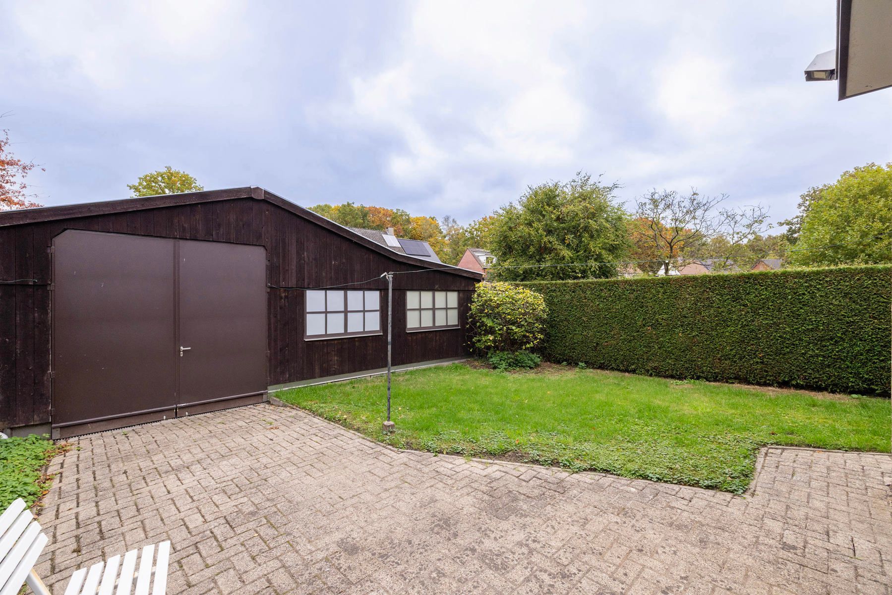 Goed onderhouden woning met 6 slpk in rustige omgeving. foto 17
