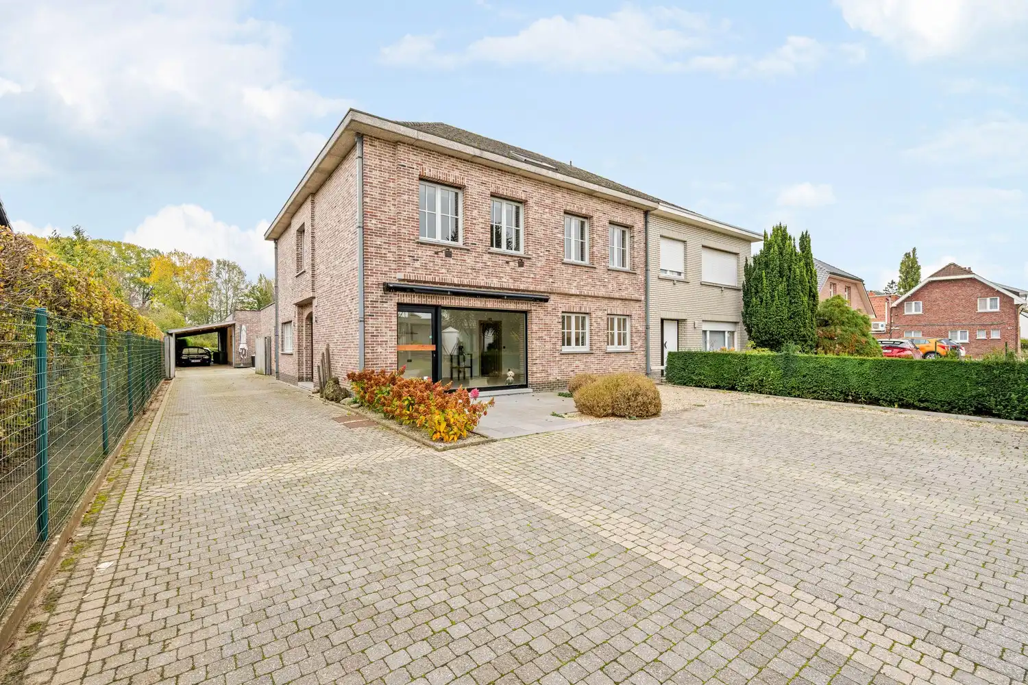 Veelzijdig (handels)huis met atelier, magazijn en zalige tuin op 1.400 m² te Meldert foto 3