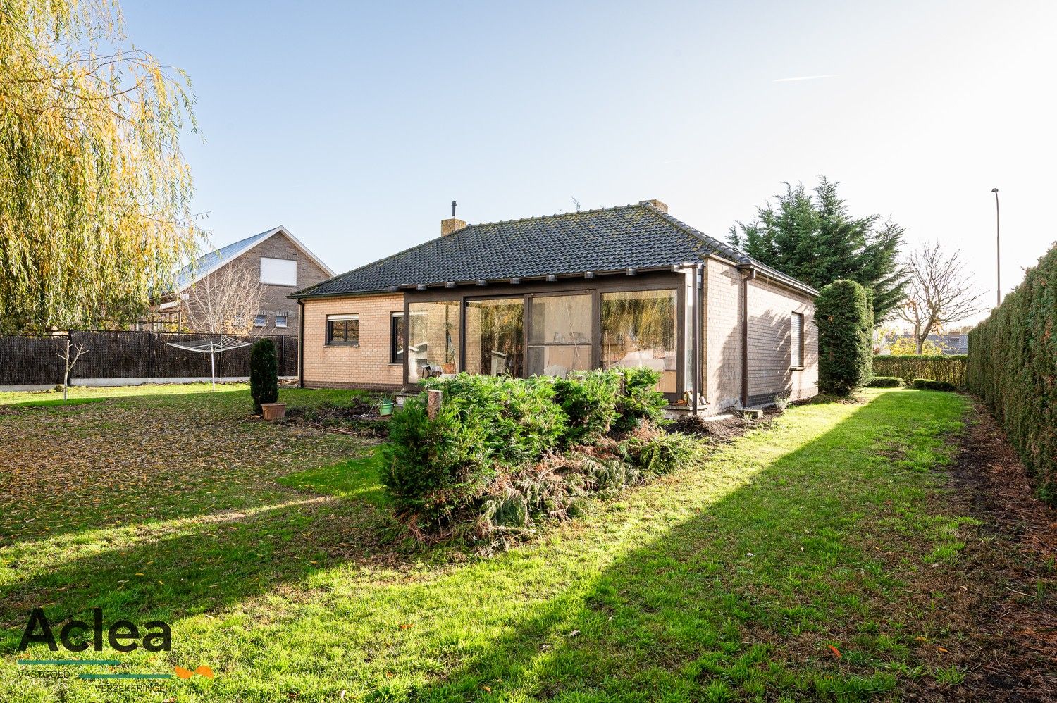 Vrijstaande woning op ruim perceel foto 32