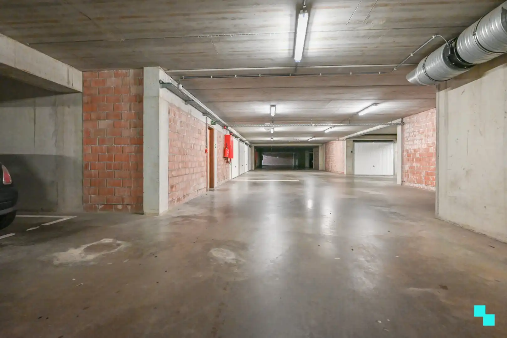 Riant 3-slaapkamerappartement met zicht op de vaart te Izegem foto 35