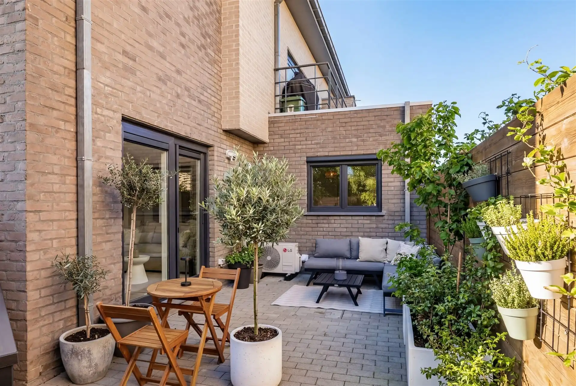 Prachtig gelijkvloers appartement met terras foto 15