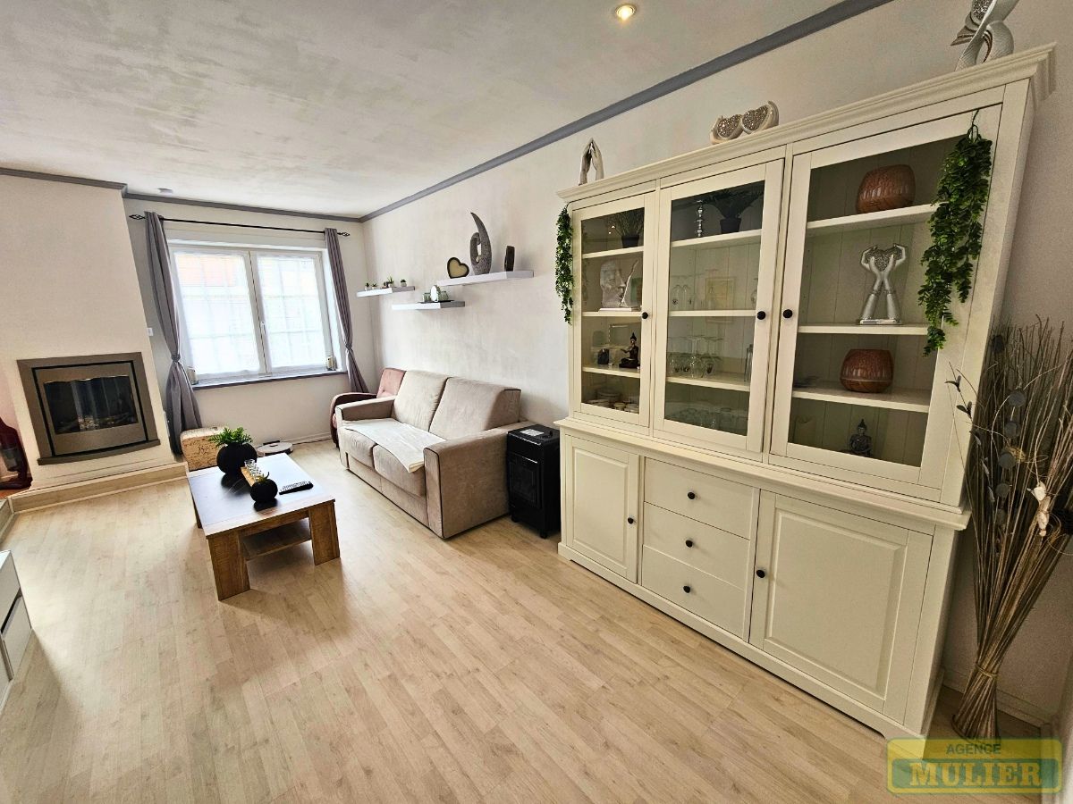 Appartement te koop foto {{pictureIndex}}