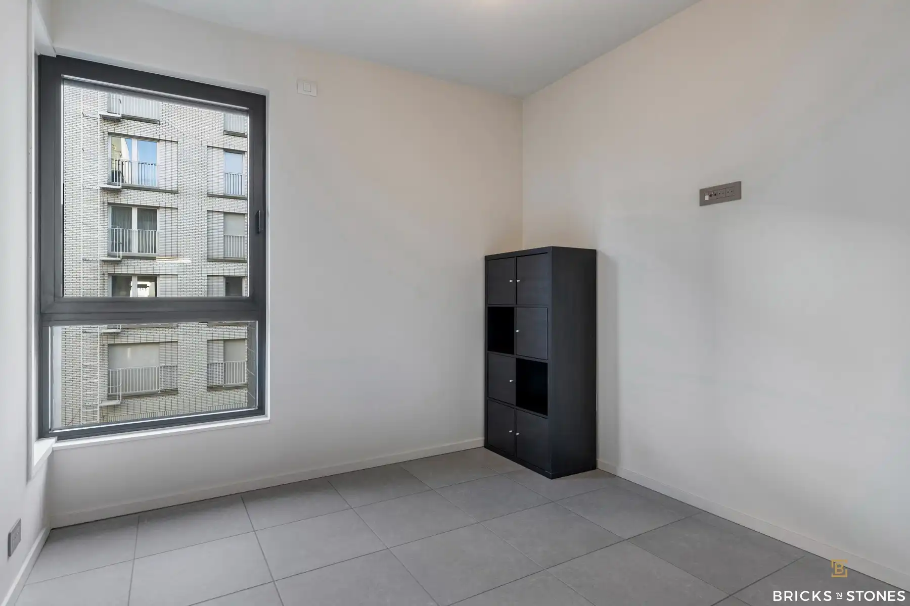 Appartement met 2 slaapkamers en parking in Cadixwijk foto 11