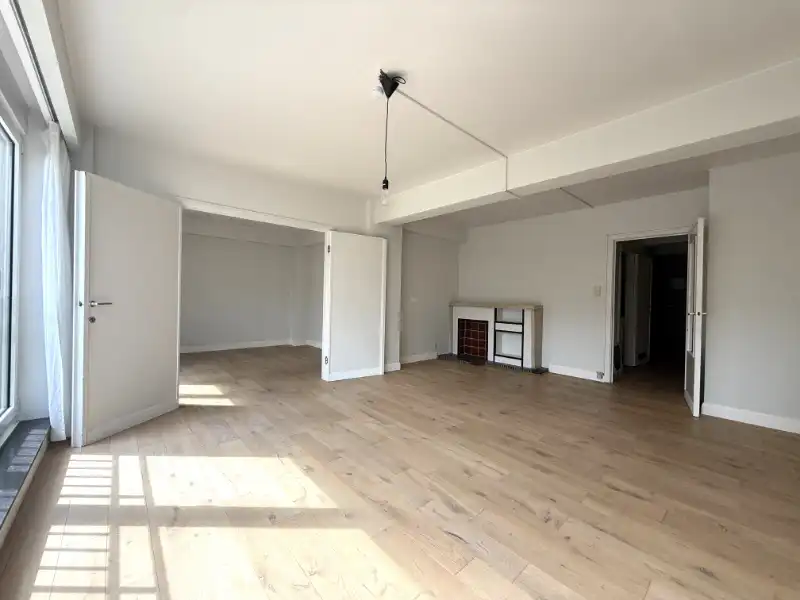 Leuk appartement met zicht op het Sint-Annaplein foto 3