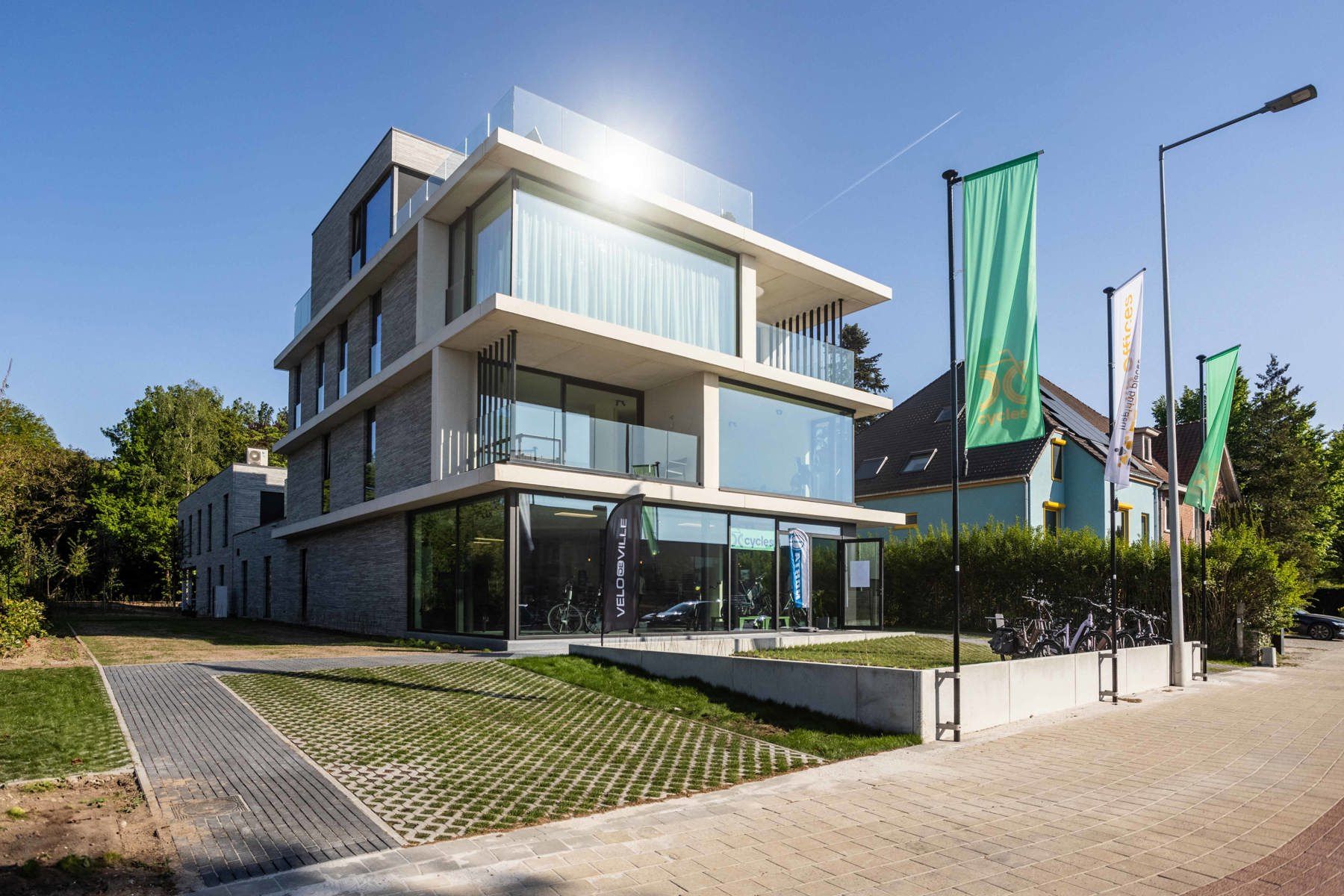 Instapklare kantoren te huur op toplocatie in Merelbeke foto {{pictureIndex}}