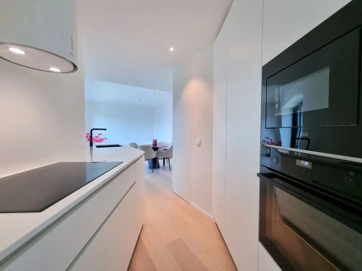 Uniek aanbod: duplexappartement in de prestigieuze Heldentoren foto 7