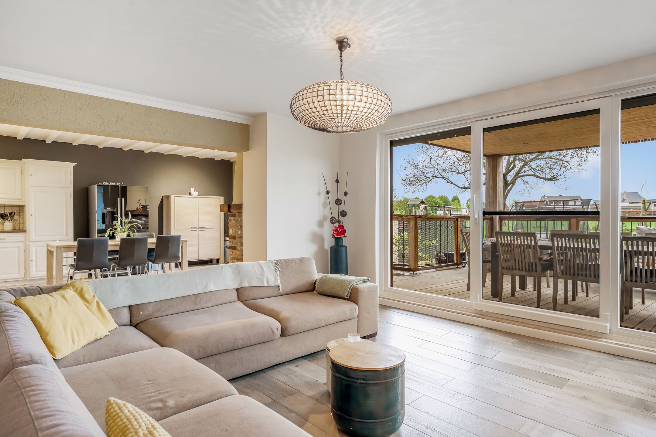 Hedendaagse gezinswoning met garage te Val-Meer foto 4