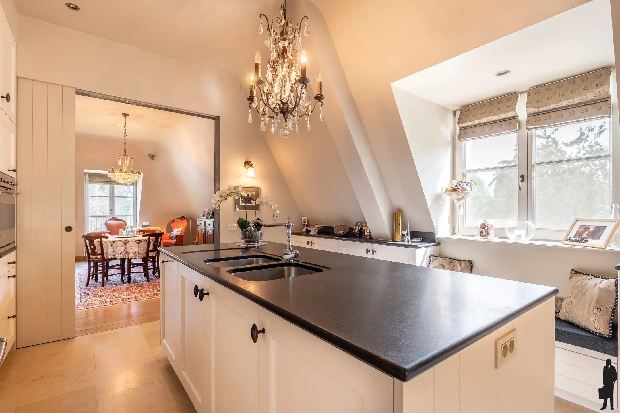 Penthouse op centrale locatie en terras met veel privacy foto 11