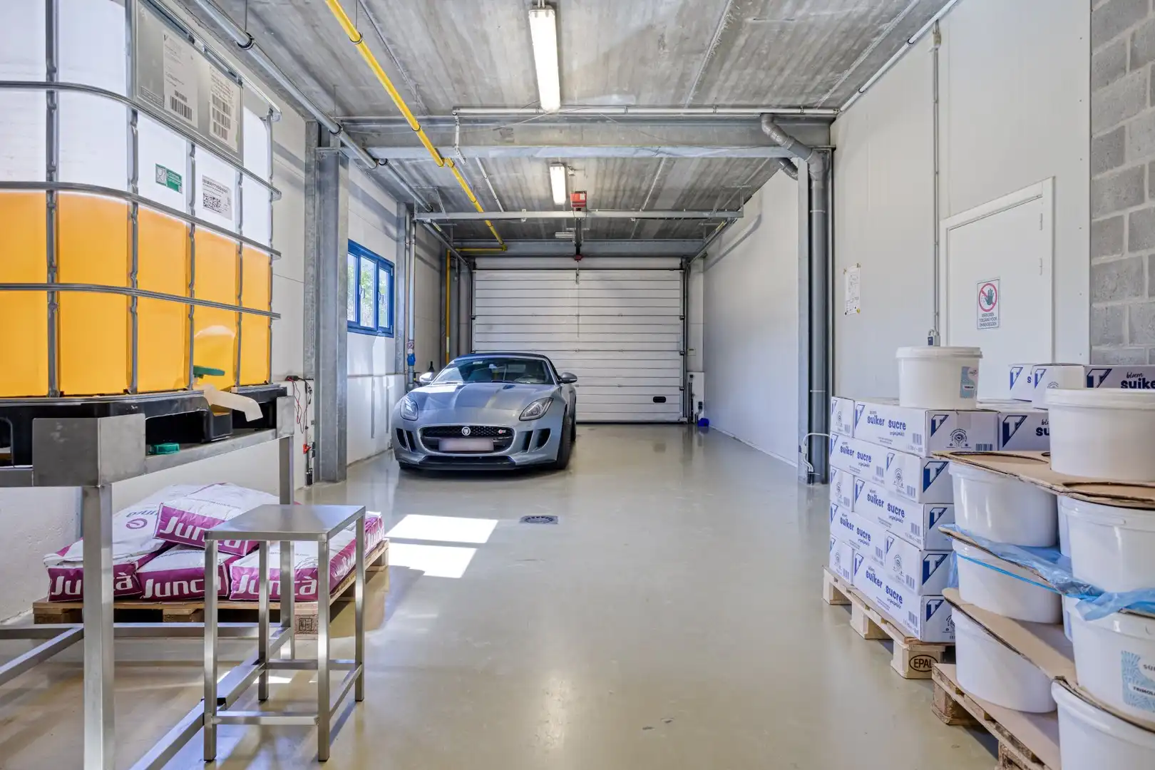 Instapklaar bedrijfsgebouw - ideaal voor voeding, bakkerij, confiserie en ruim loft-appartement te Blankenberge foto 24