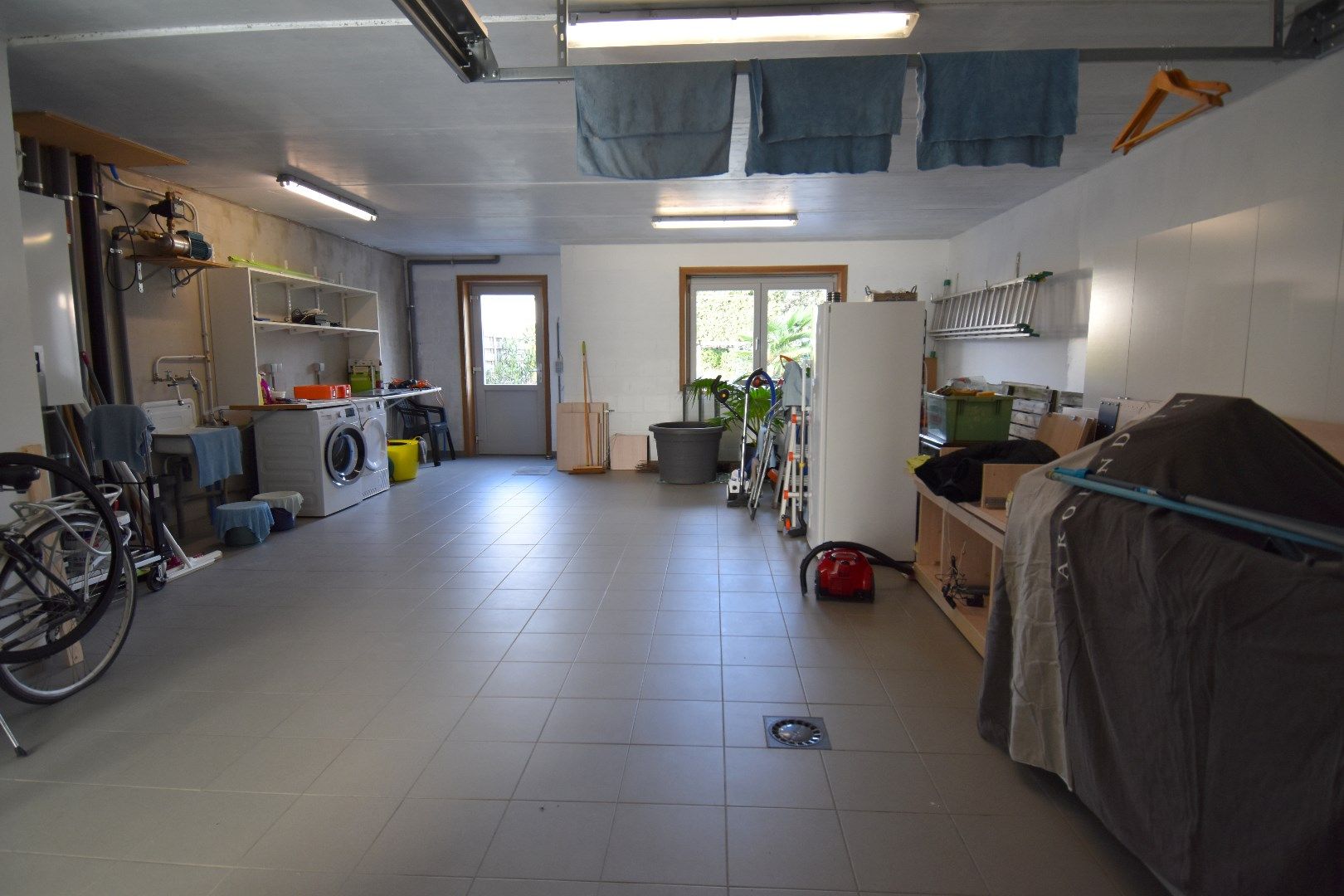 Recente bel-etage met 3 slaapkamers en garage in Heule foto 11