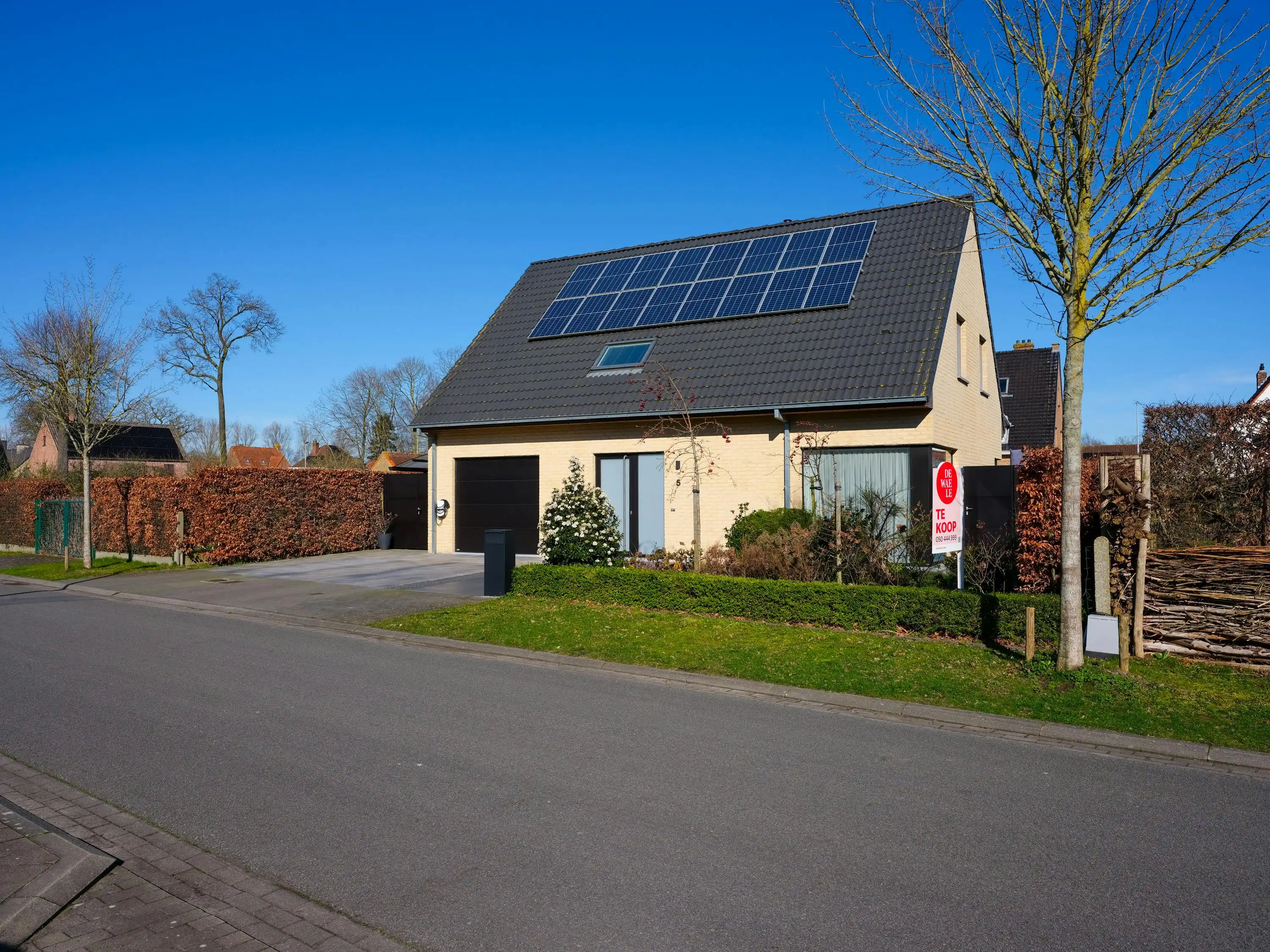Huis met 4 slaapkamers op een rustige locatie in Oostkamp  foto 2