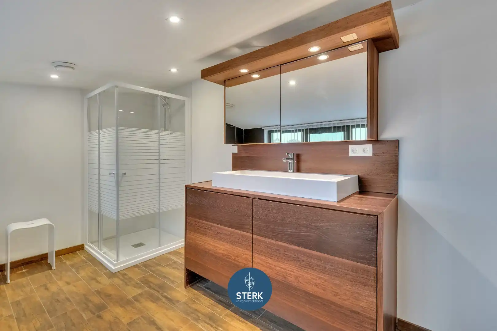 INSTAPKLARE GEZINSWONING MET EPC LABEL A TE LANAKEN !  foto 15